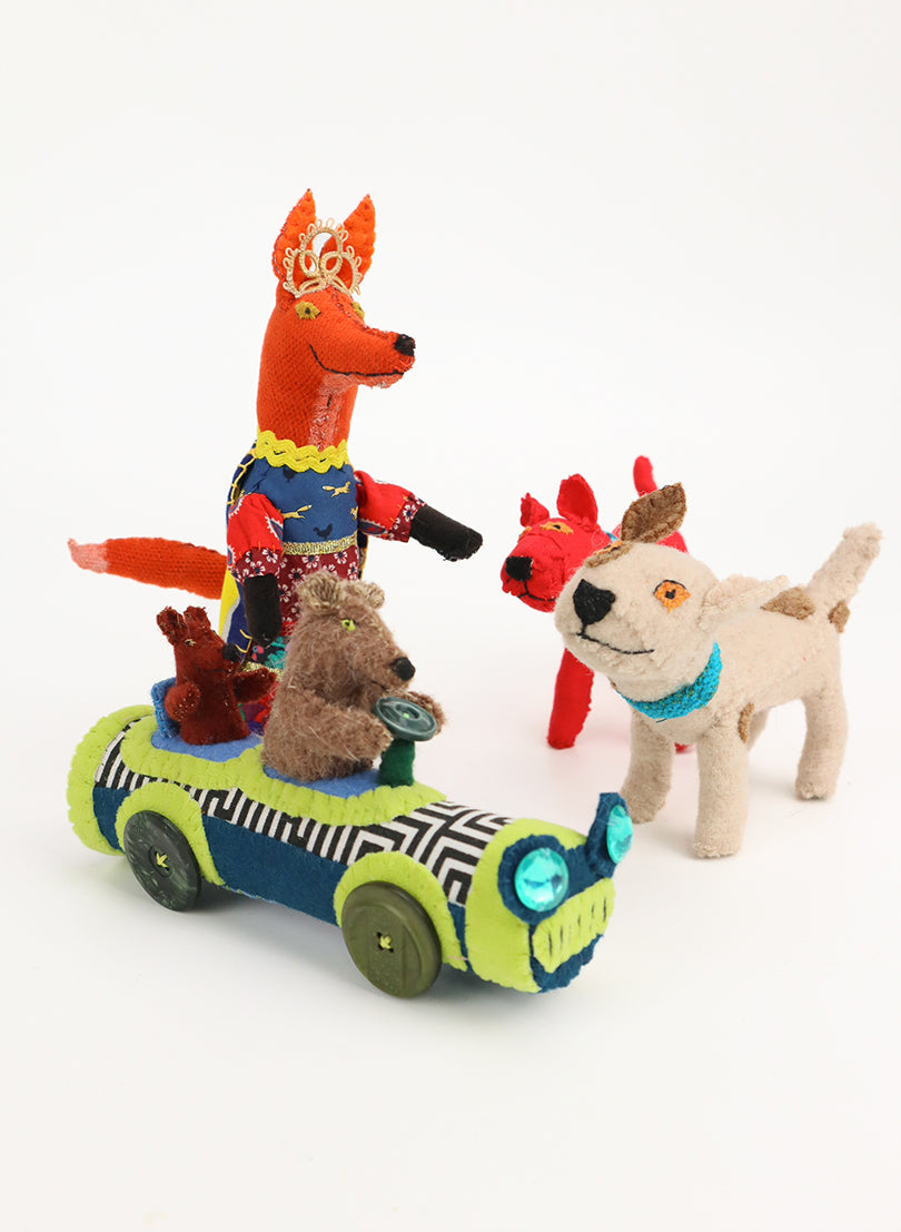Mama Bear & Cub Driving - 3D Bear