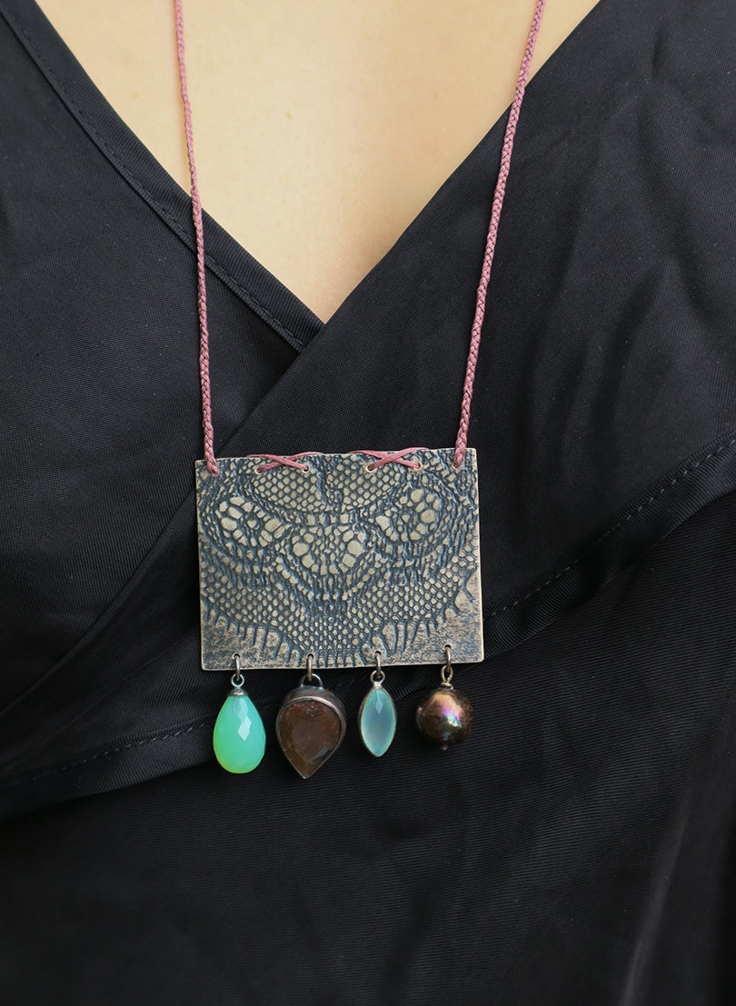 Dentelle - Necklace