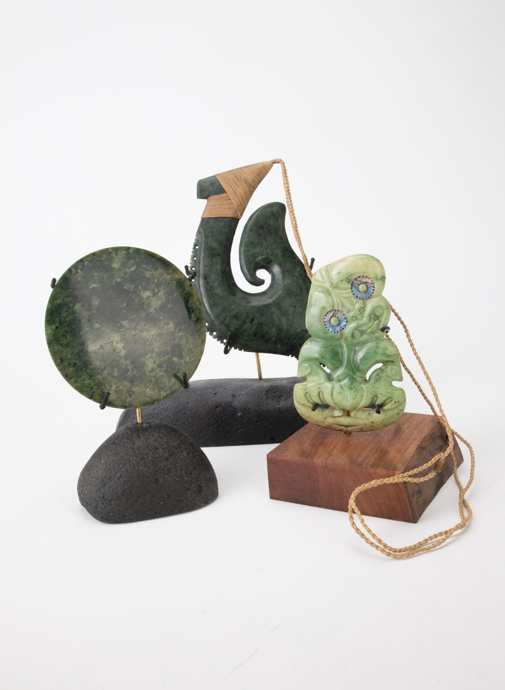 Pounamu Disc Sculpture