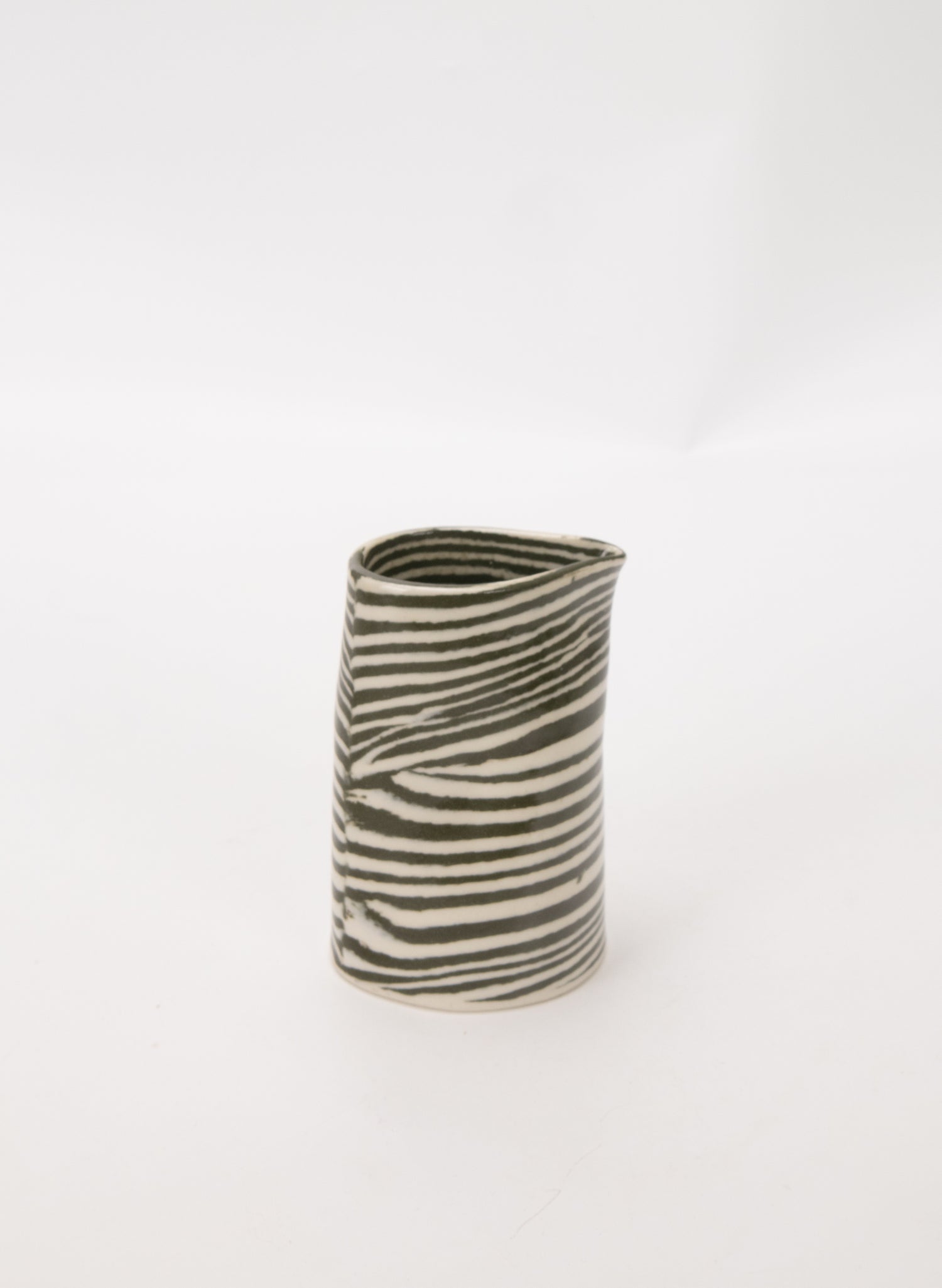 Nerikomi Large Pourer - Dark Green