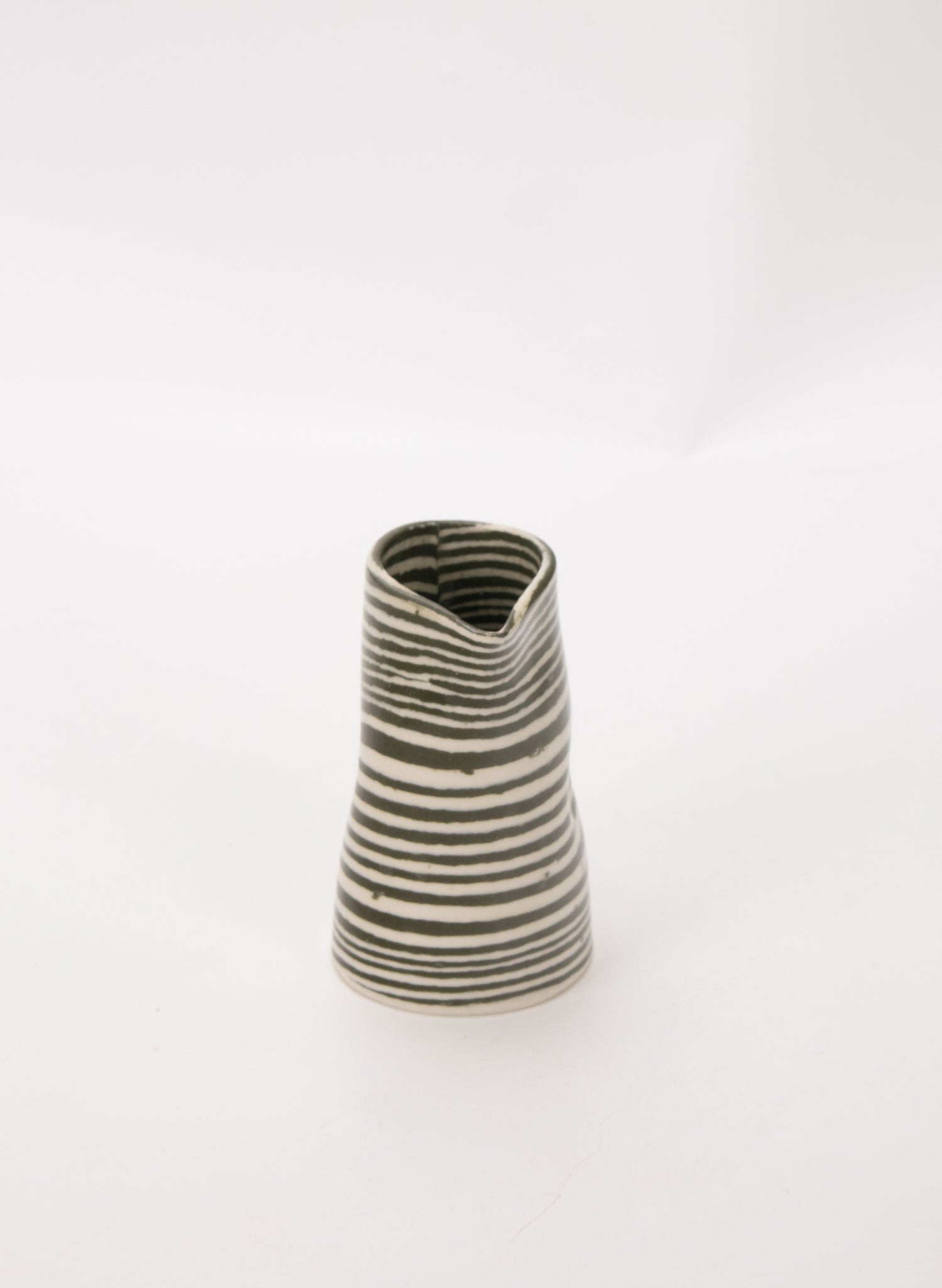 Nerikomi Large Pourer - Dark Green