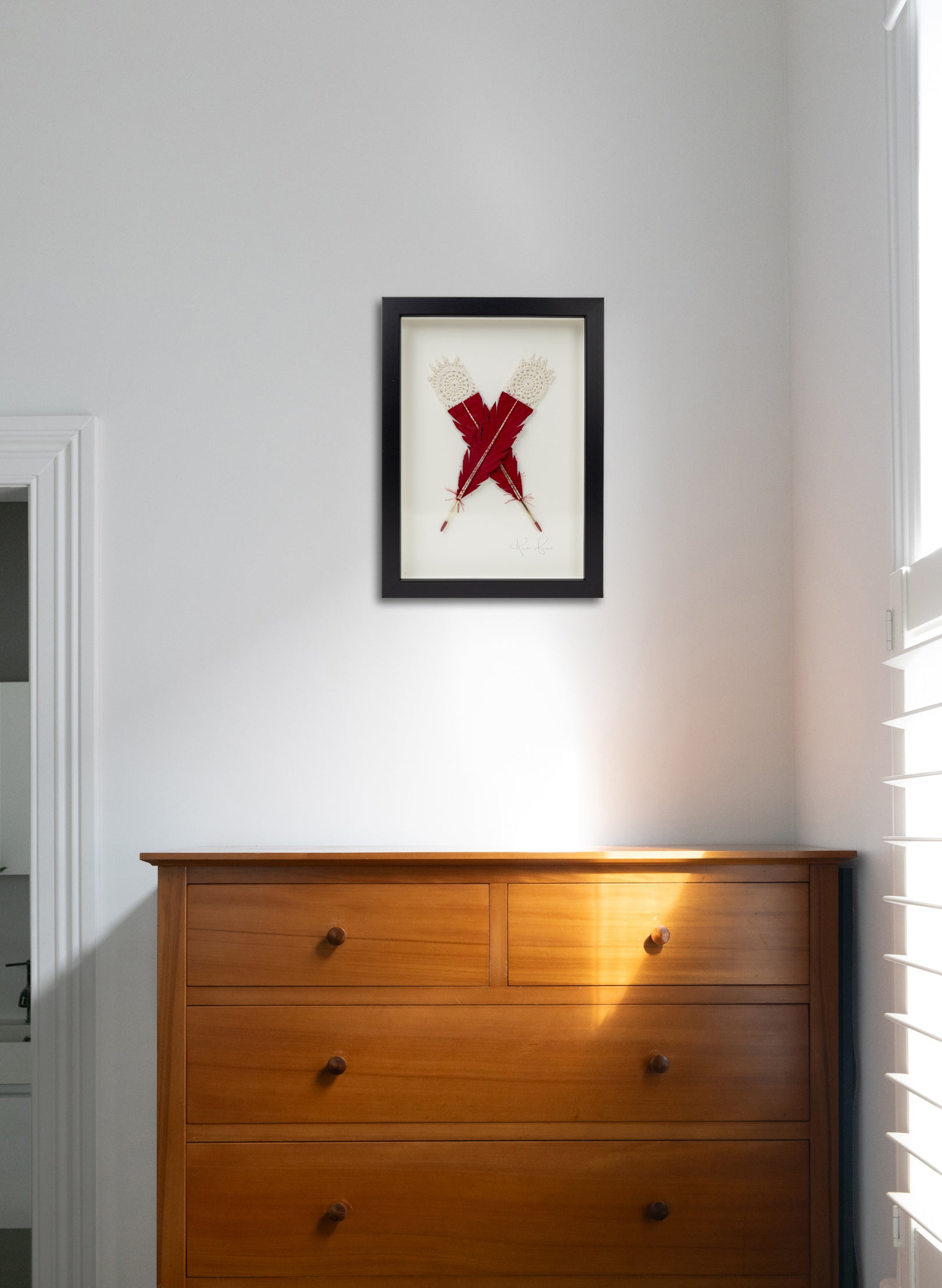 Single X Huia Feather Framed