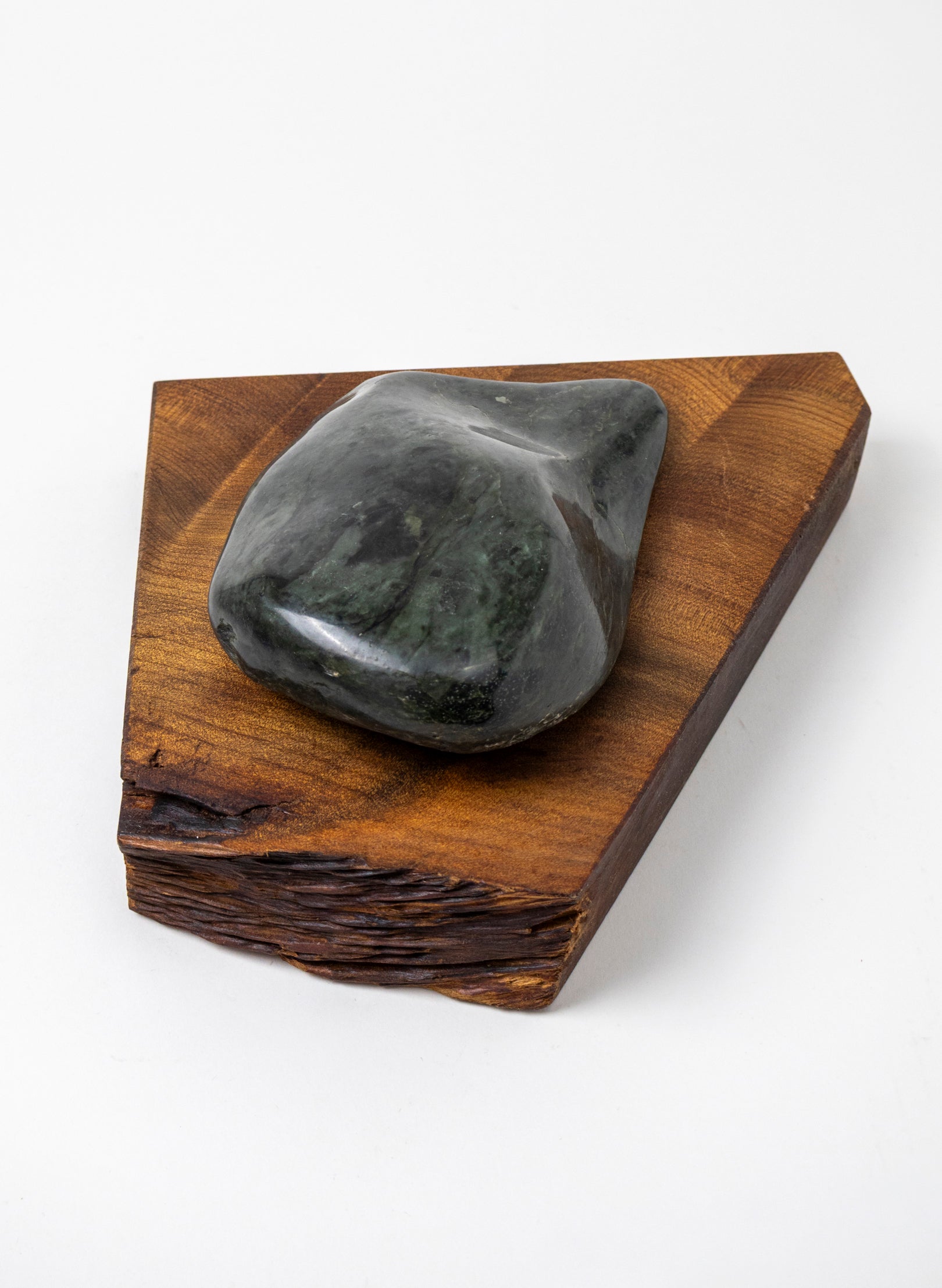 Pounamu Mauri Stone with Base