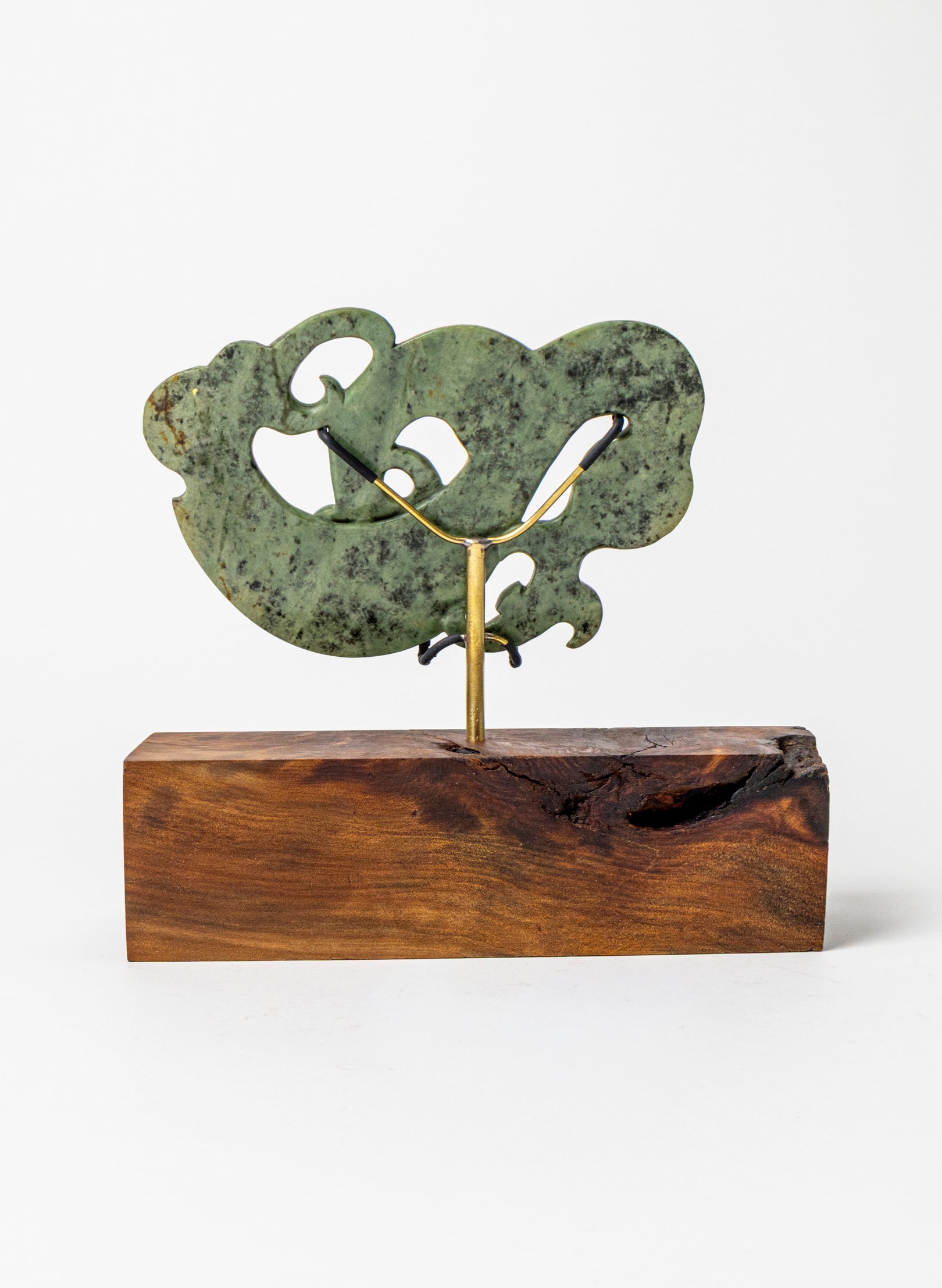 Manaia Pounamu on Base