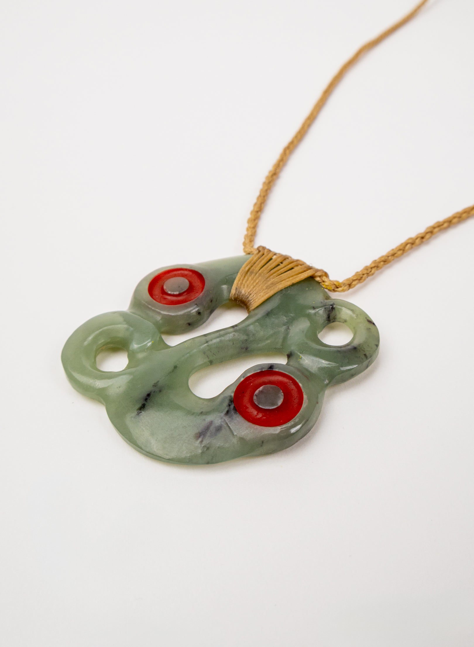 Pounamu Pekapeka Pendant