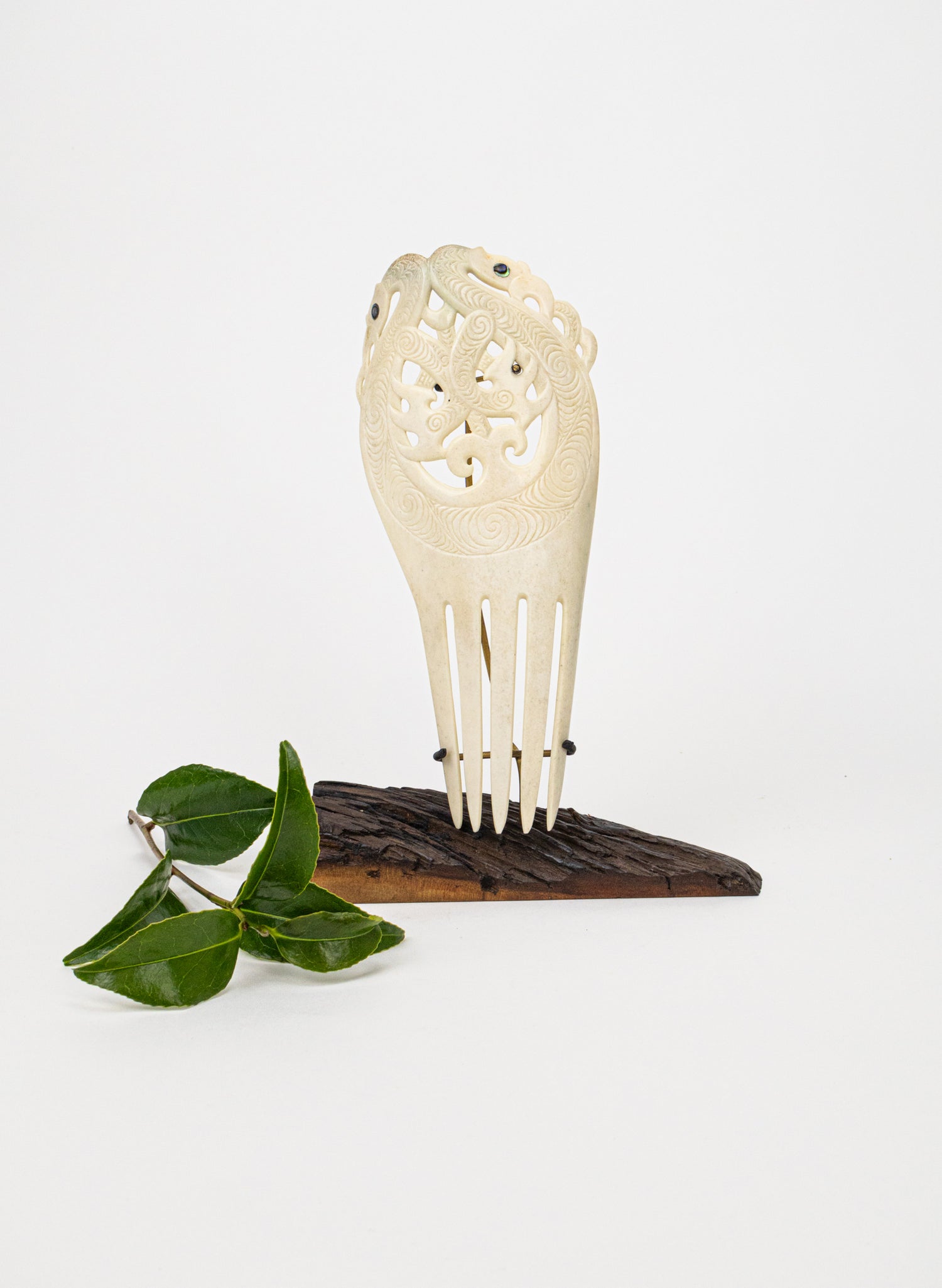 Heru Parāoa on Stand