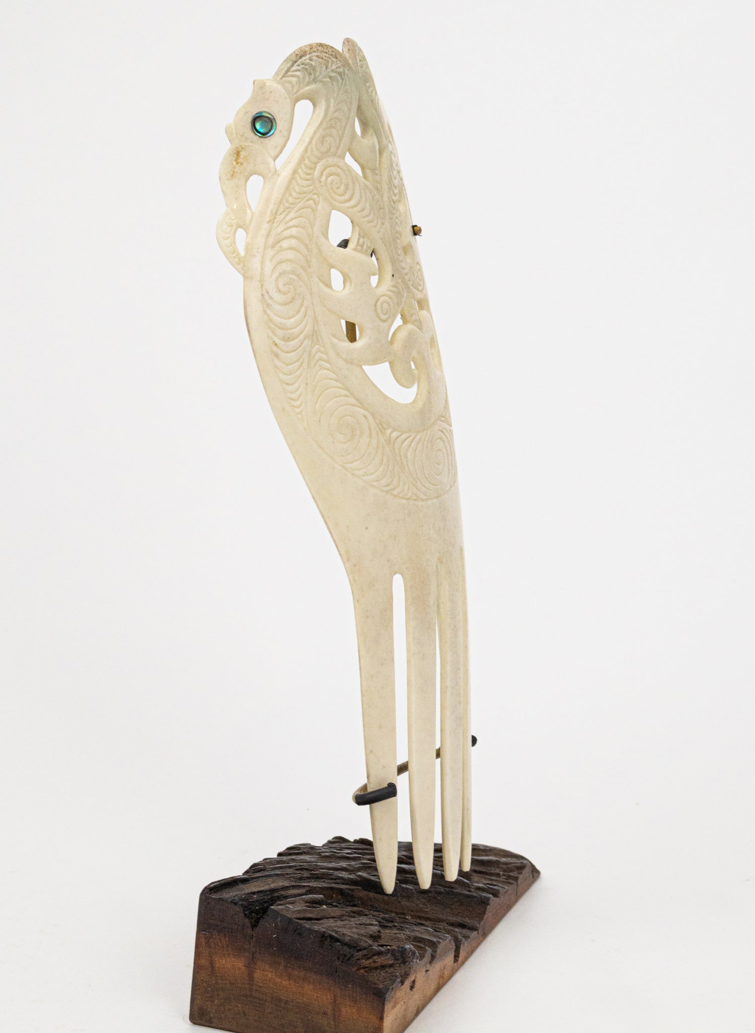 Heru Parāoa on Stand