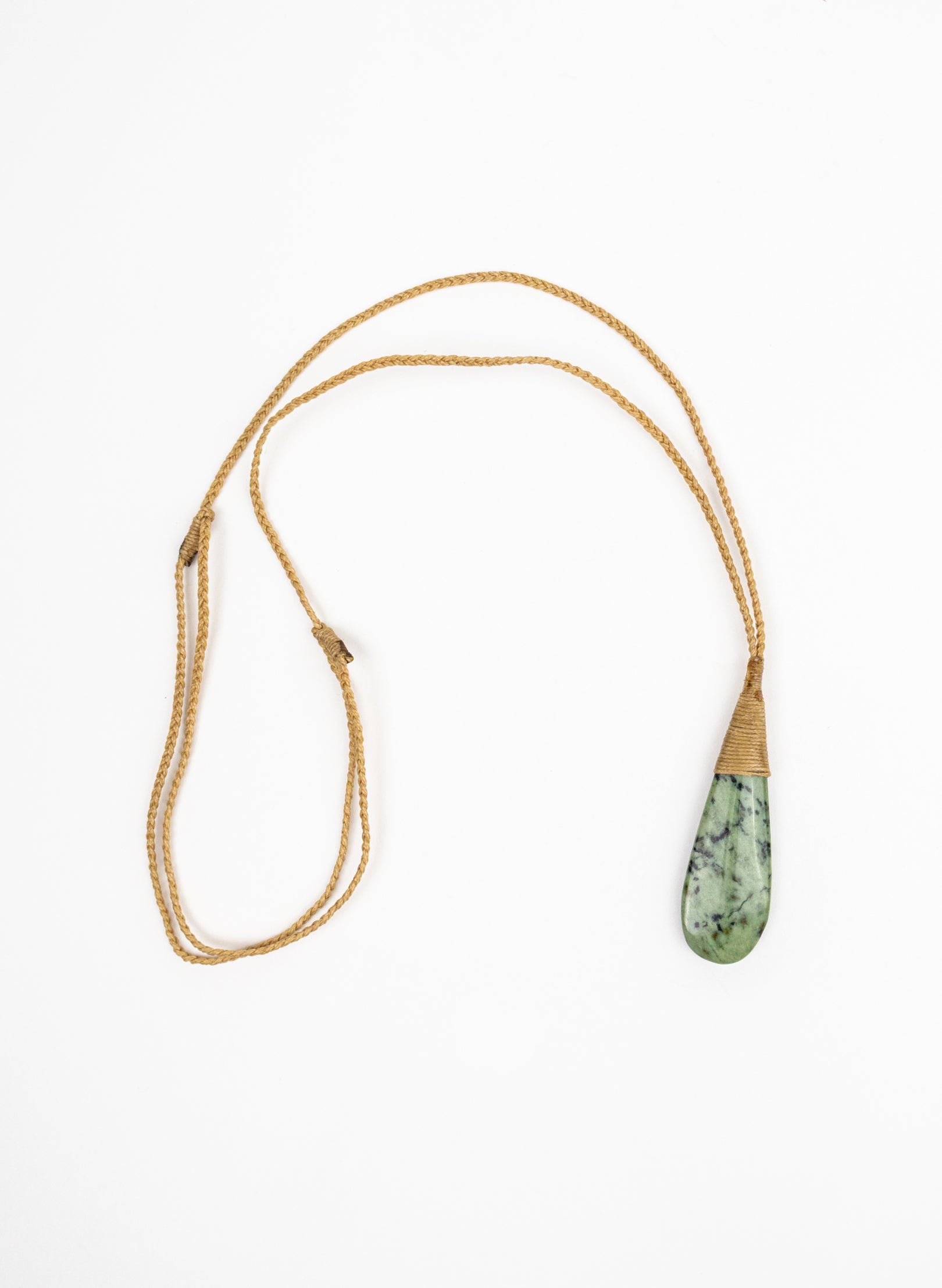 Bound Pounamu Roimata