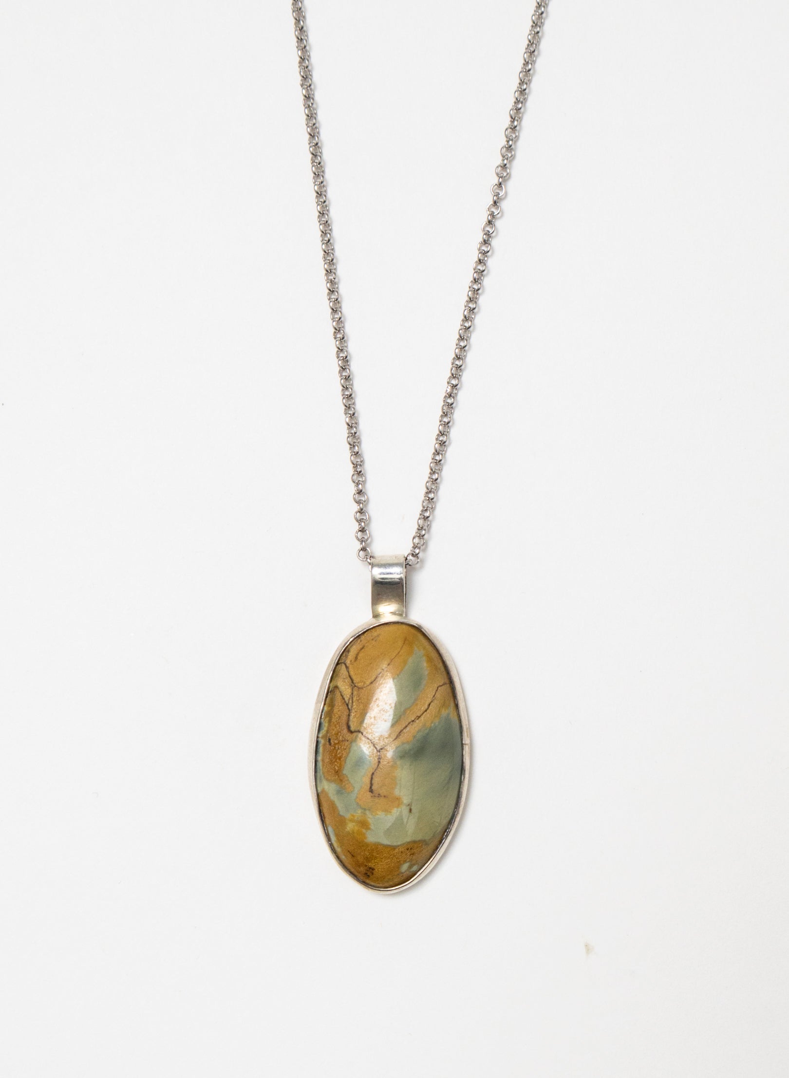 Hei Kaki Silver and Pounamu Pendant