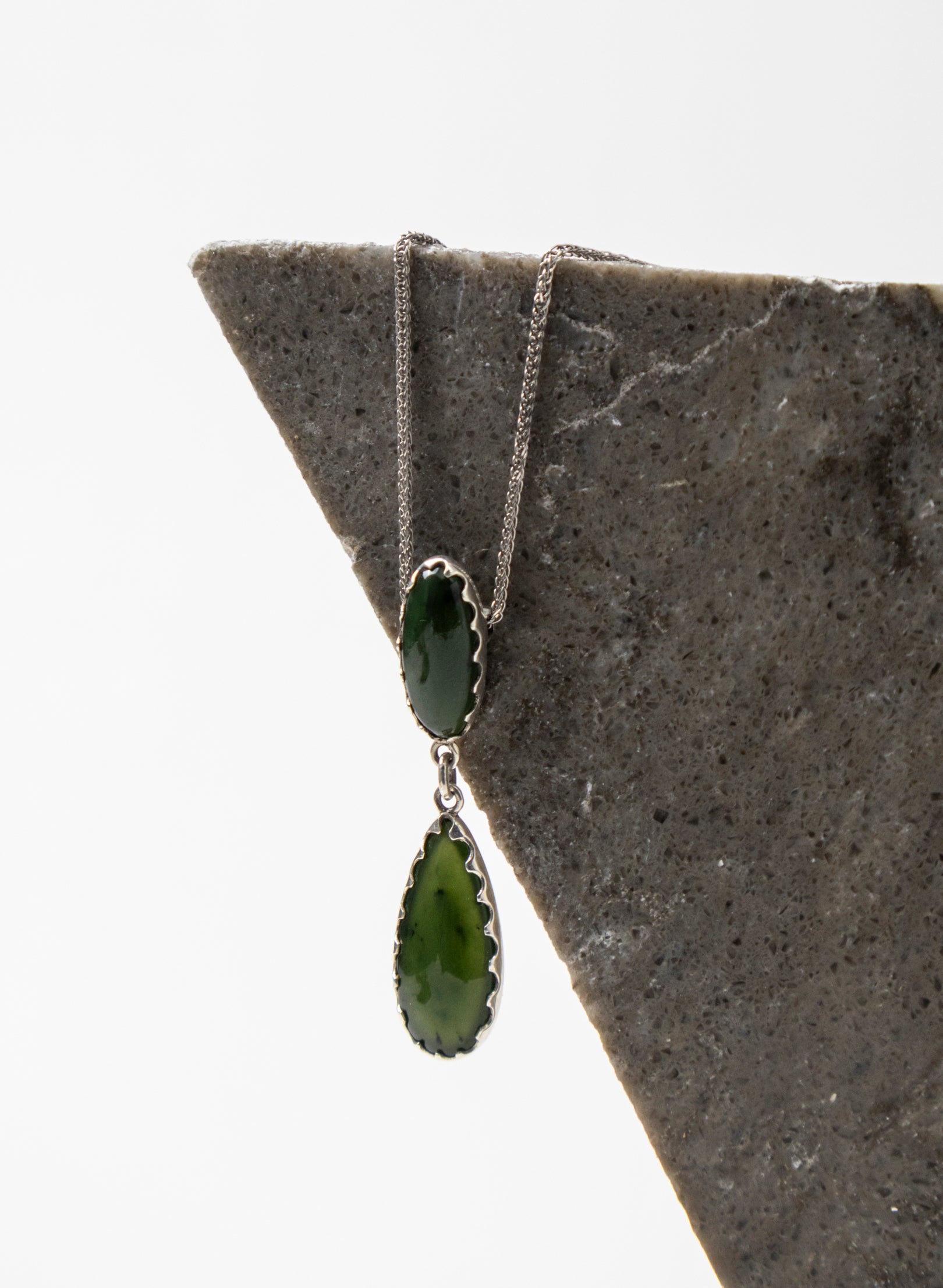 Hei Kaki Silver and Pounamu Pendant