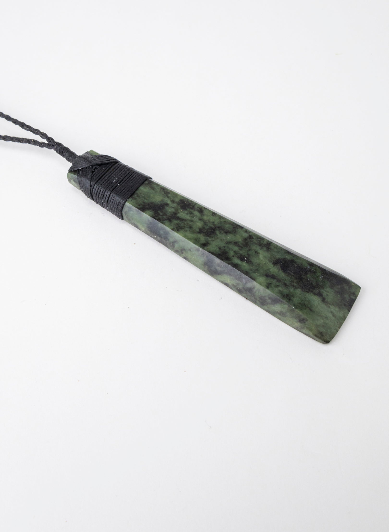 Bound Pounamu Hei Toki
