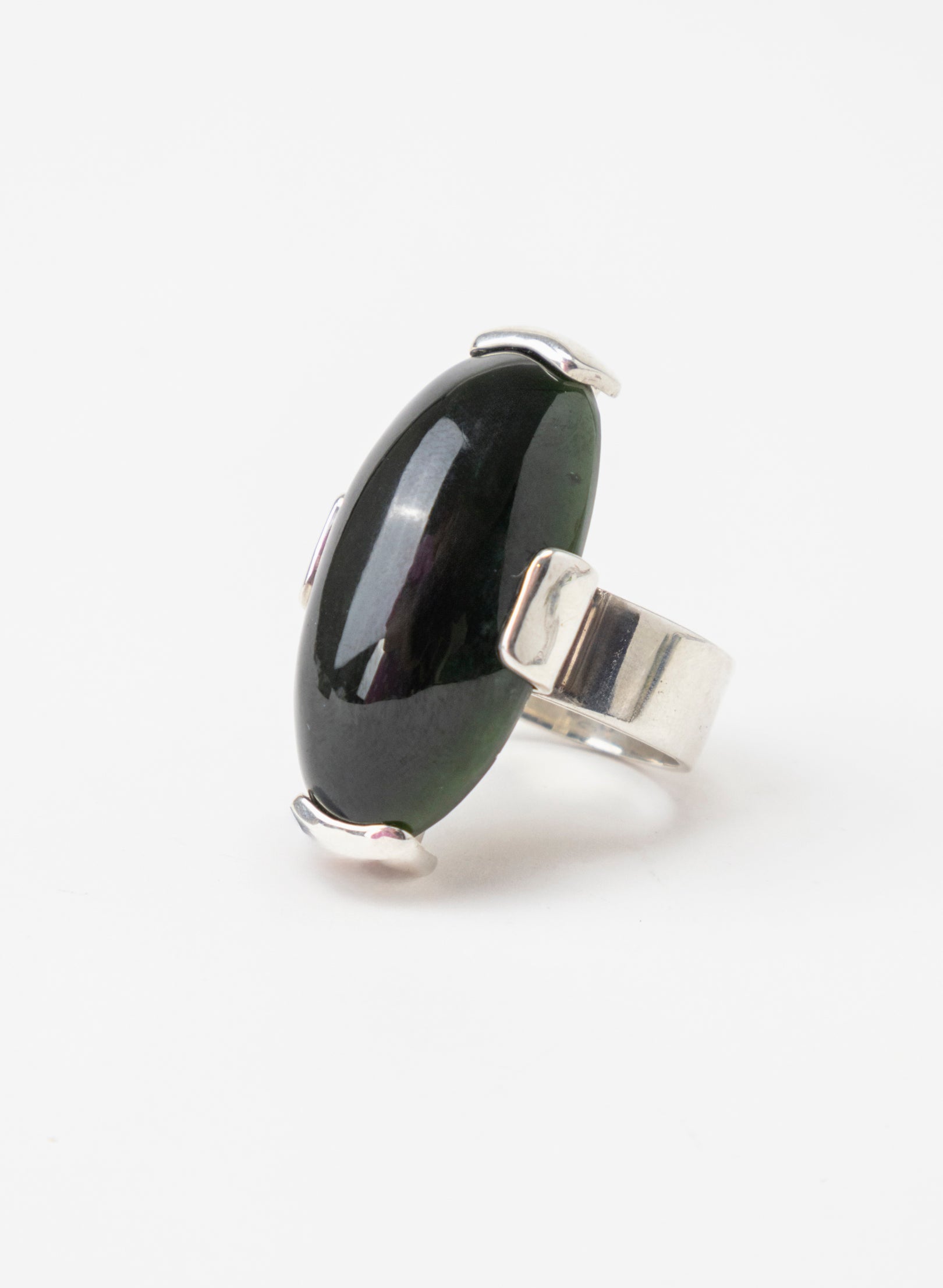Pounamu and Silver Ring