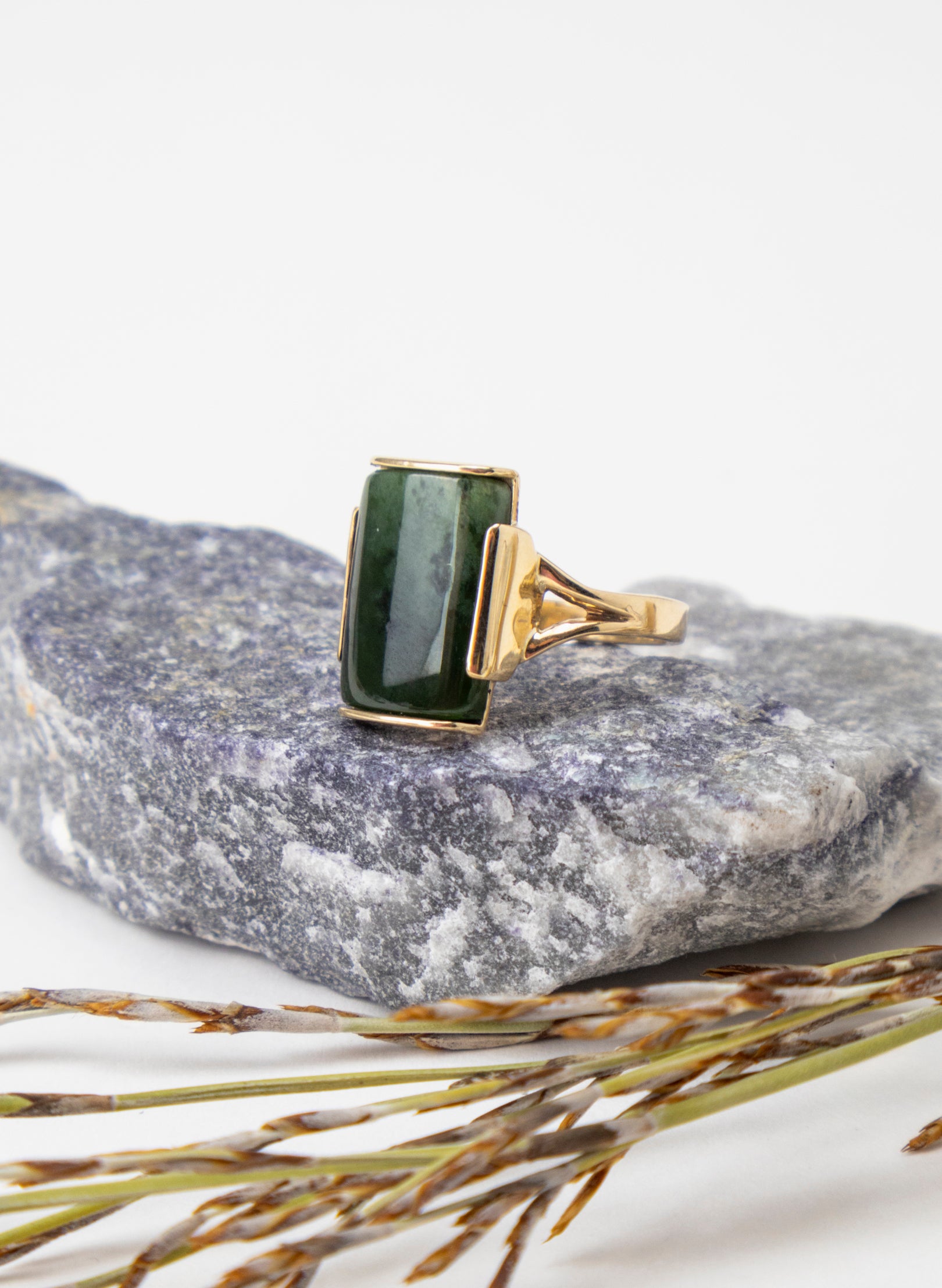 Pounamu and 9ct Gold Ring