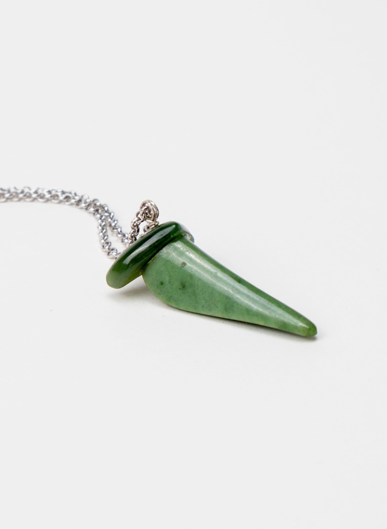 Silver Niho Pounamu Pendant
