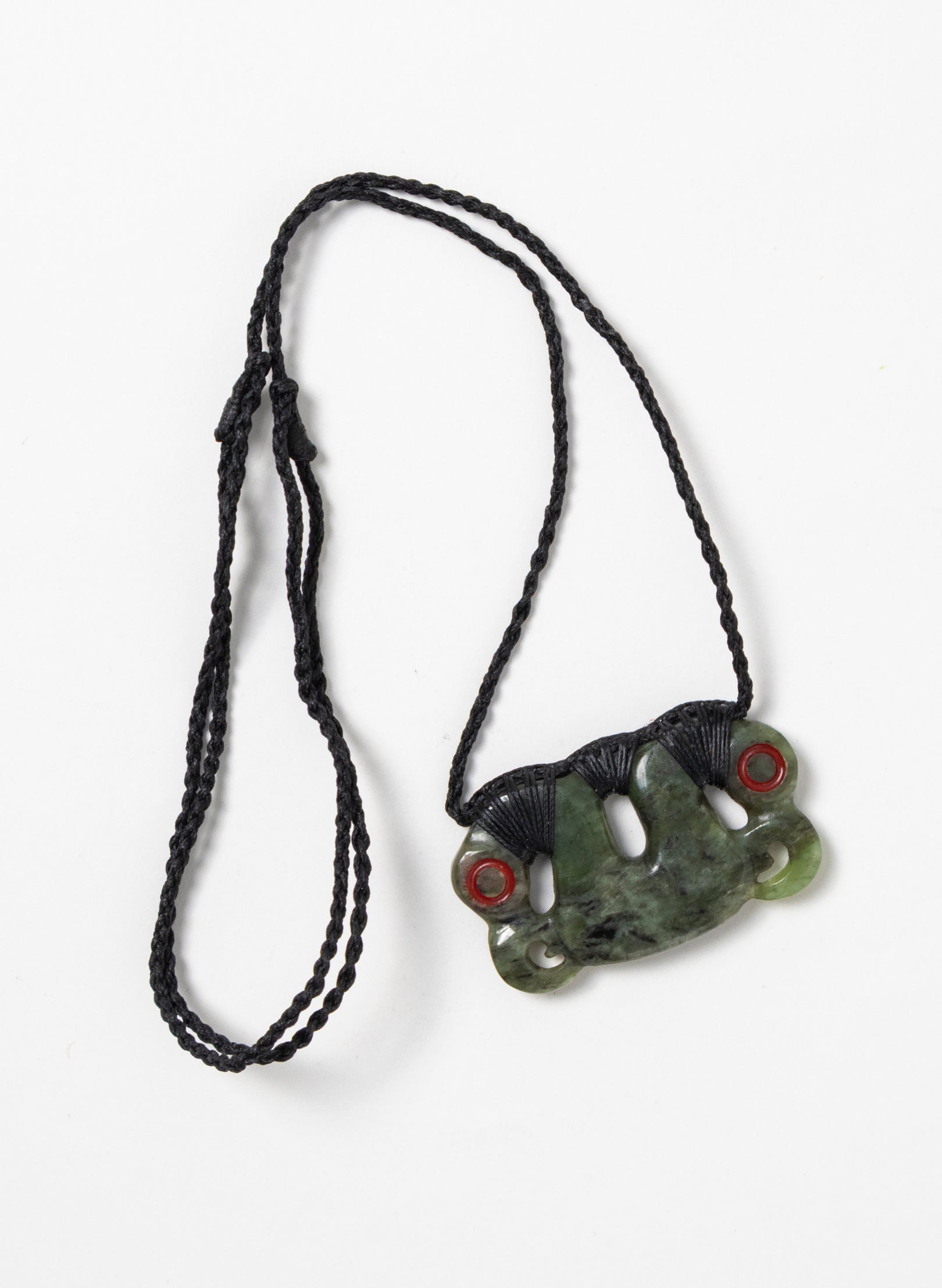 Pounamu Pekapeka with Eyes