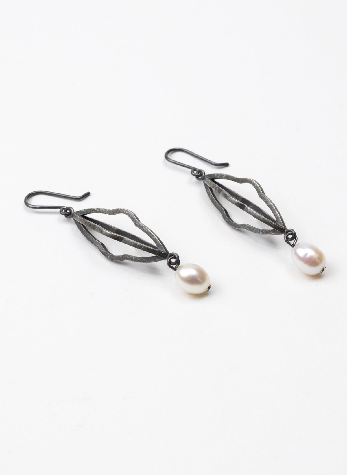 Ripple Oxidised - Earrings