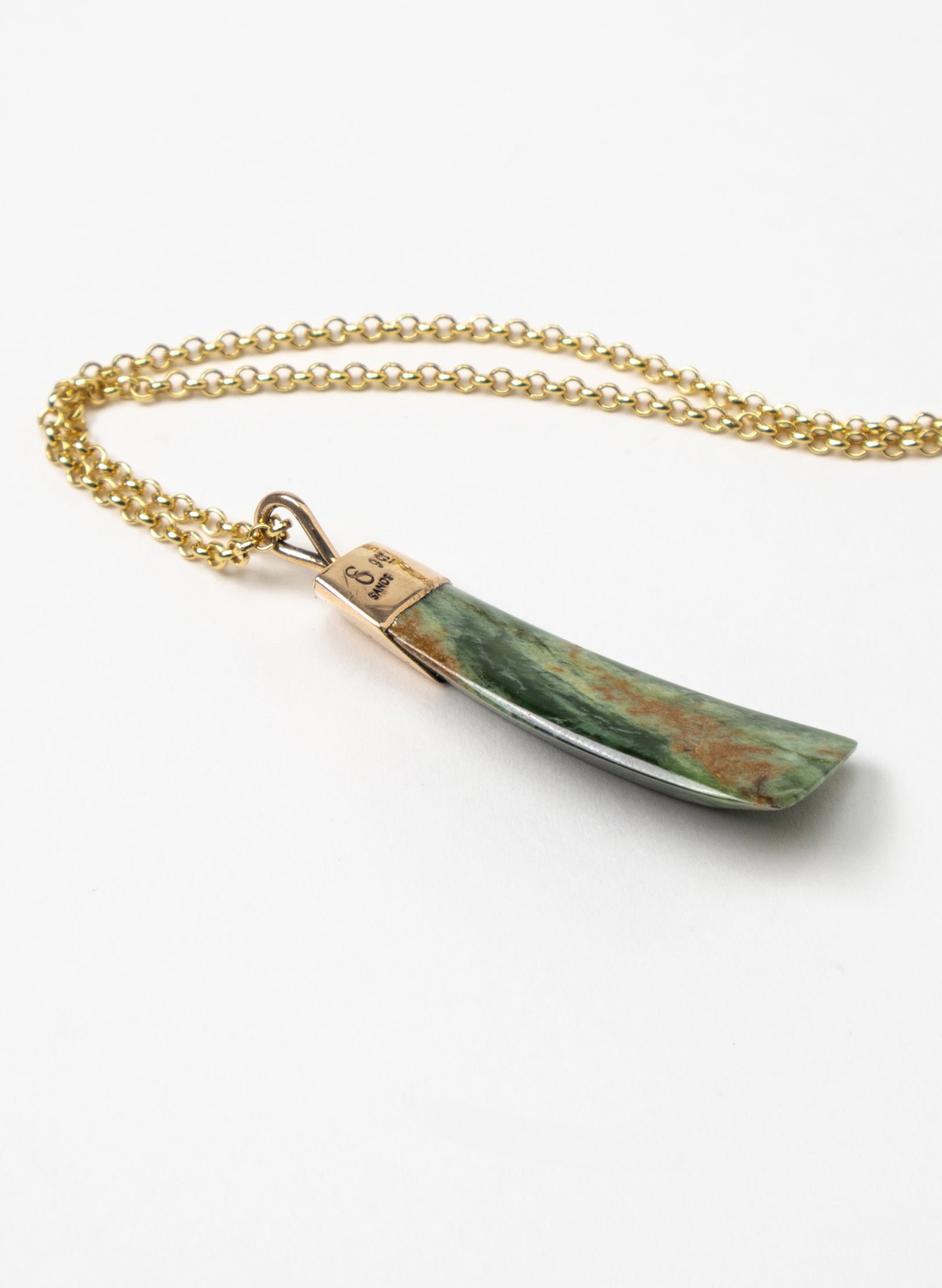 Hei Kaki Pounamu Gold Capped Gold Chain