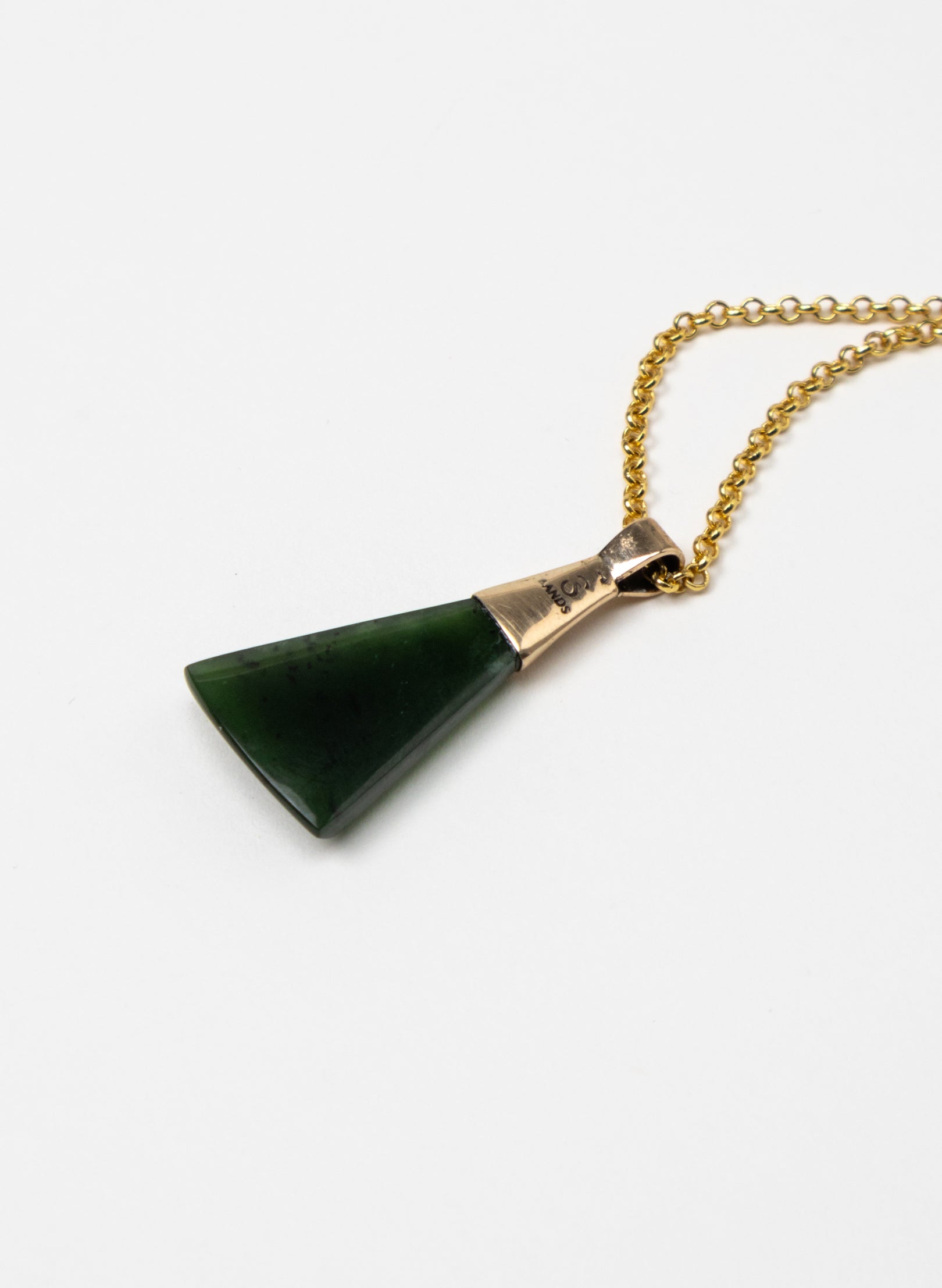 Hei Kaki Pounamu Gold Capped Gold Chain