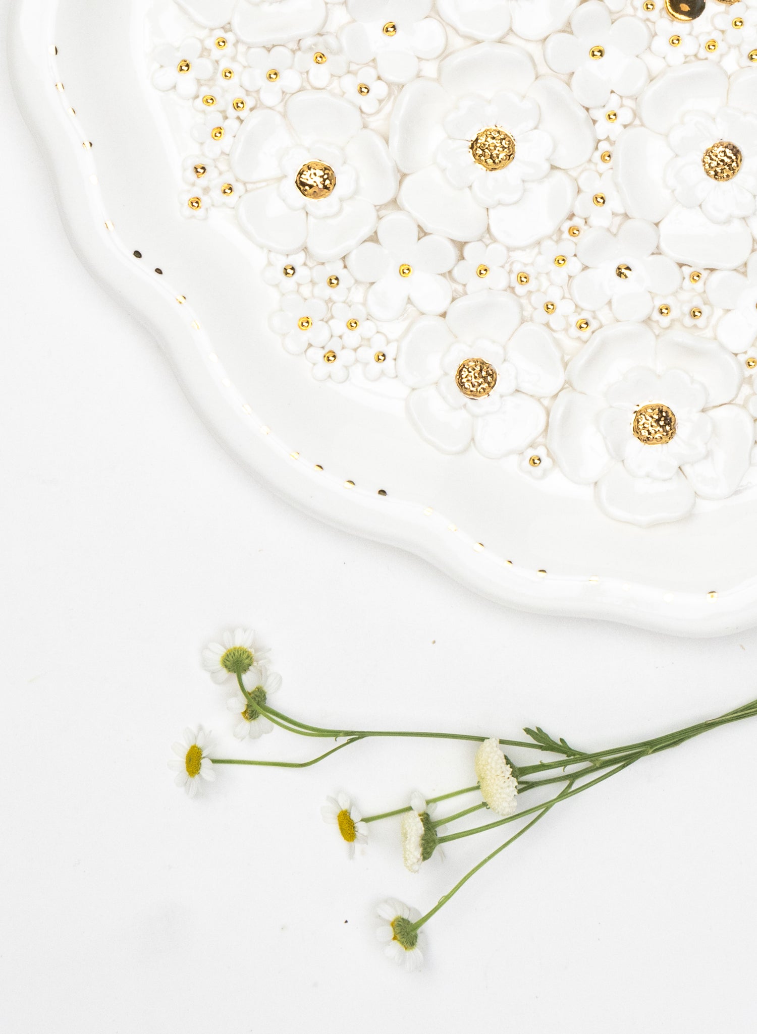 Large Oval Wall Plate with White and Gold Flowers