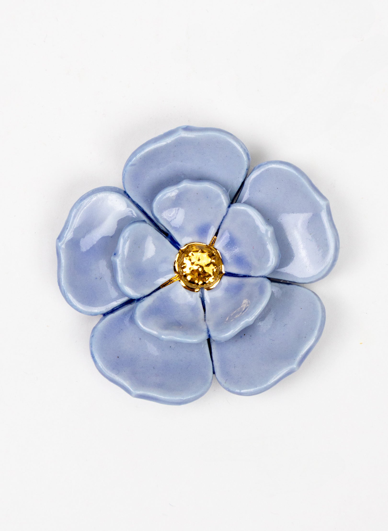Cornflower Wall Flower with Gold Pistil