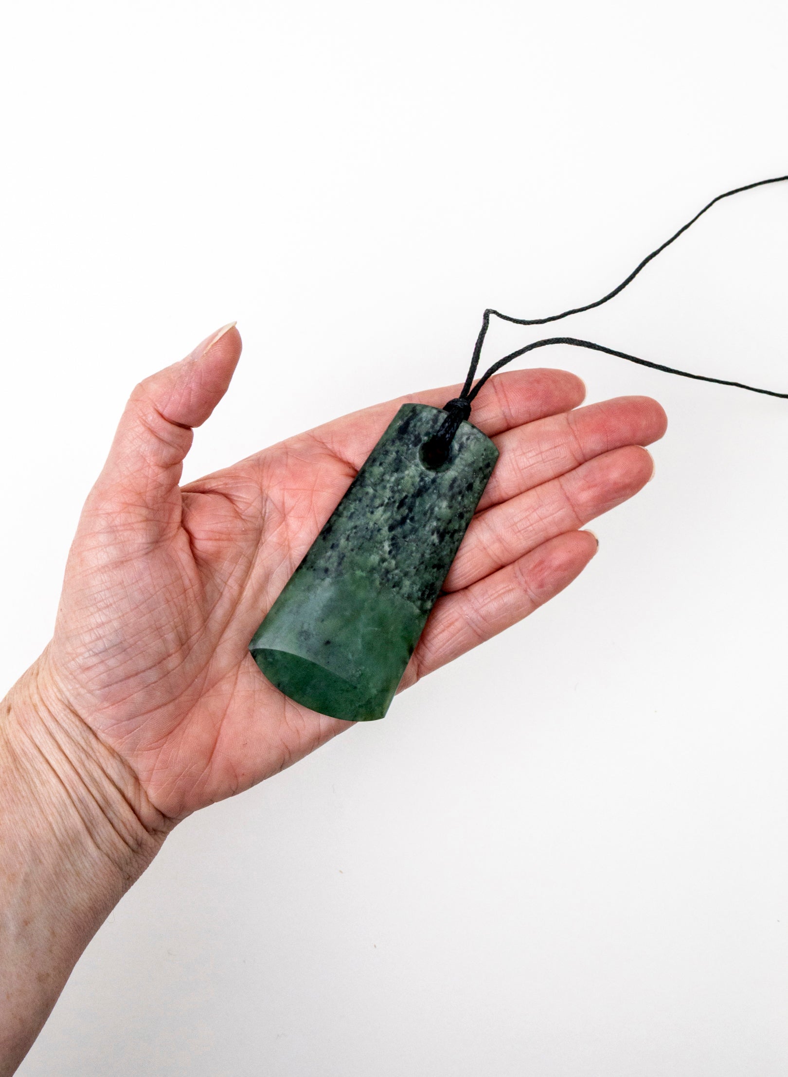 Kawakawa Pounamu Toki