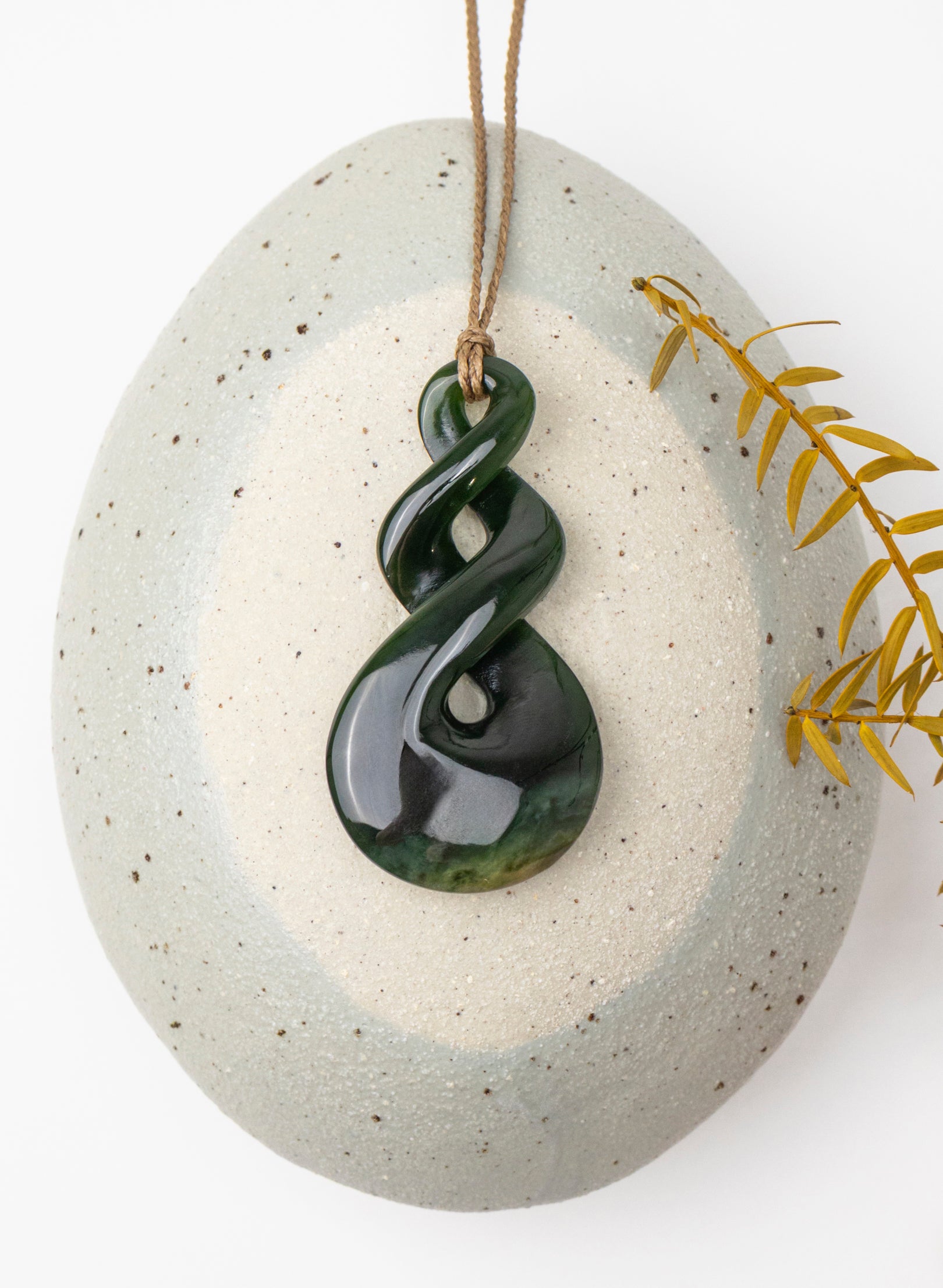 Large Twist Pounamu