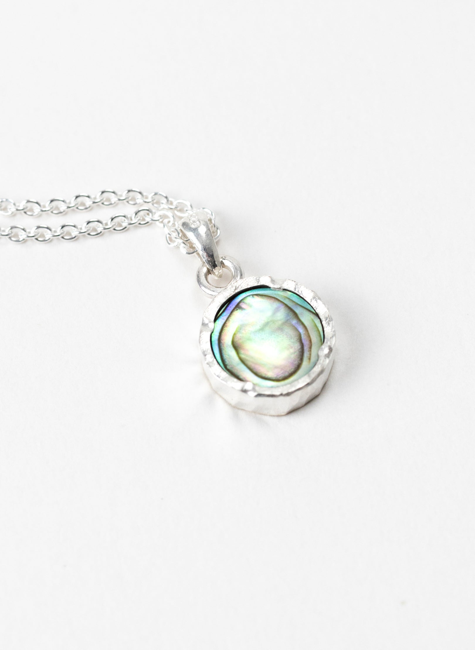 Round Paua Pendant with 22ct Gold