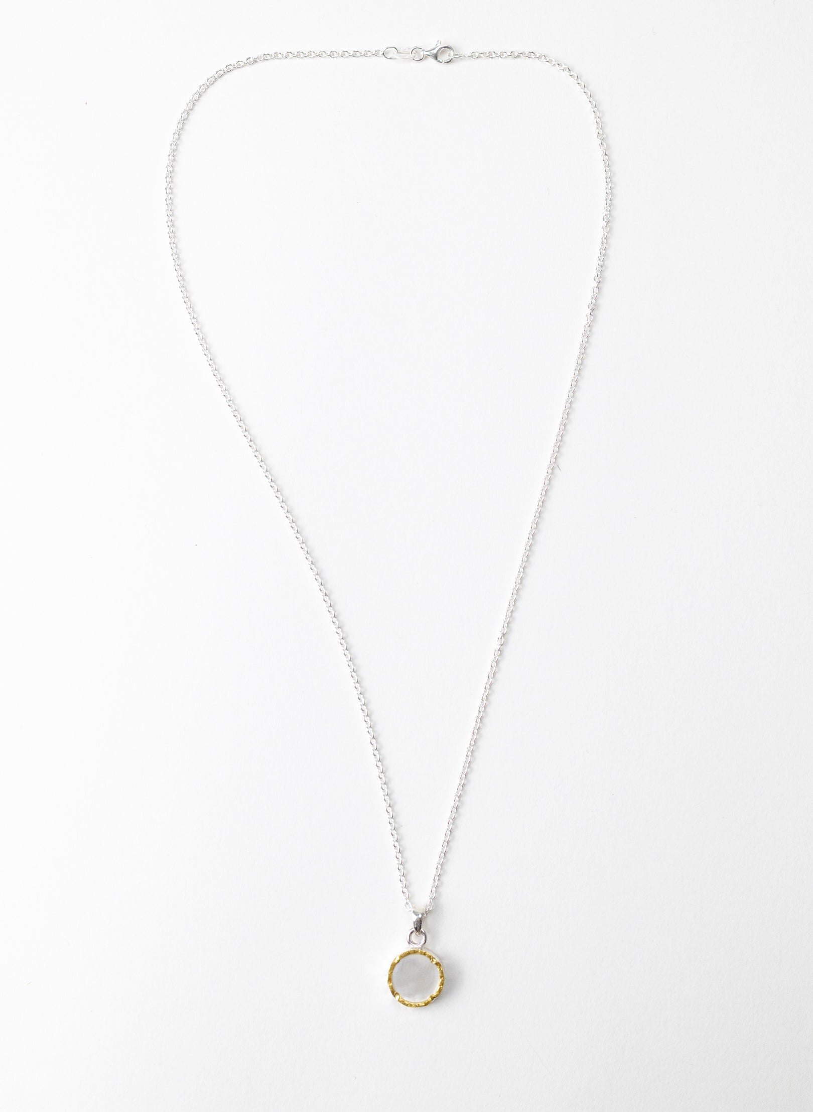 Round Mother of Pearl Pendant with 22ct Gold