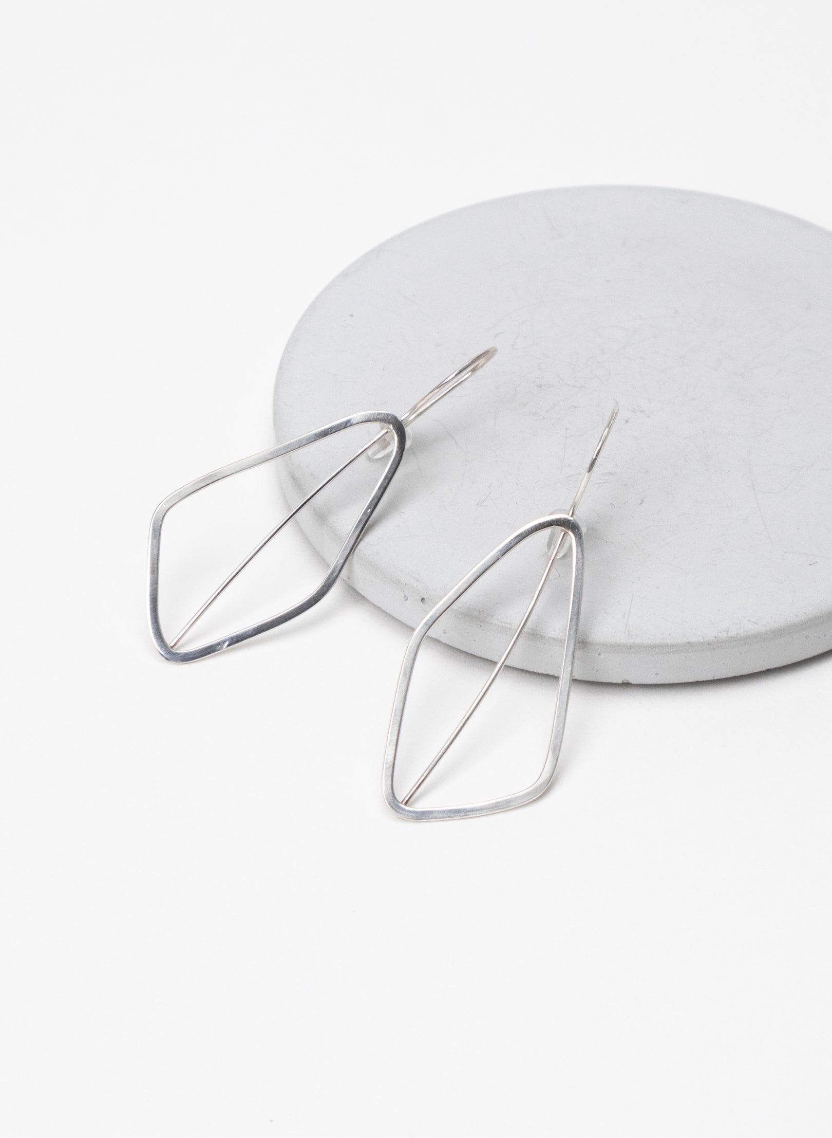 Plain Leaf Earring