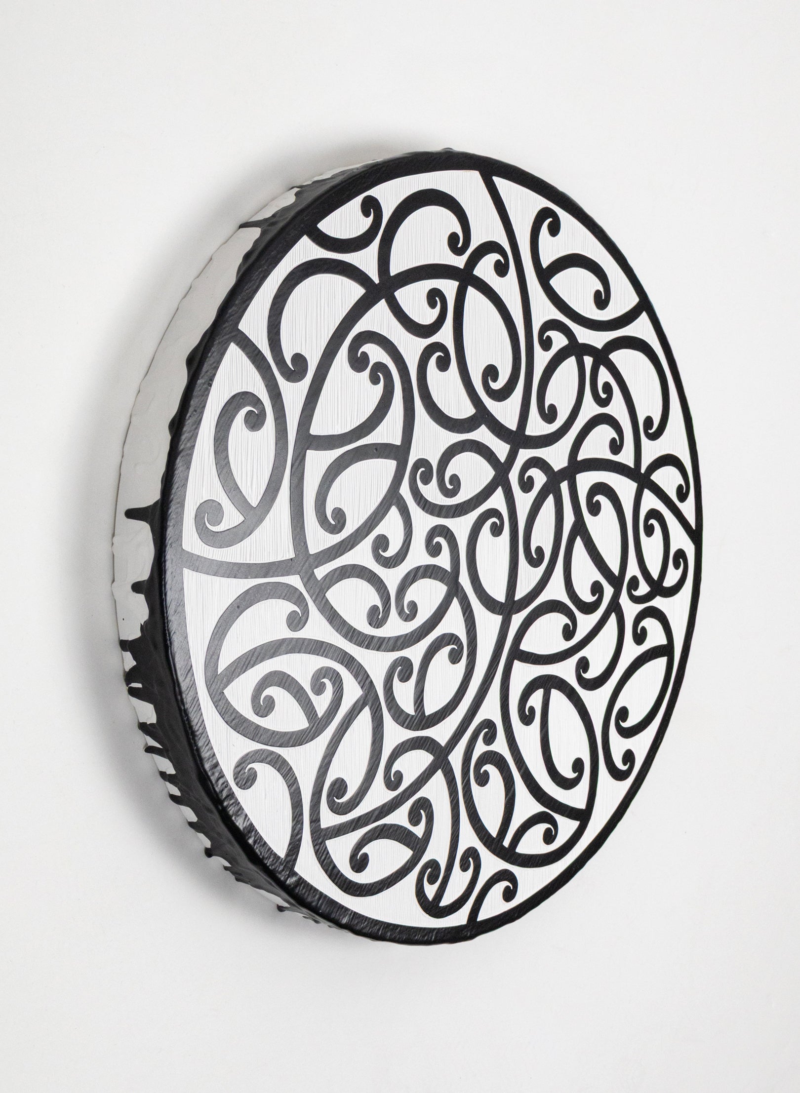 Hue Puruwai - Original Carved Painting