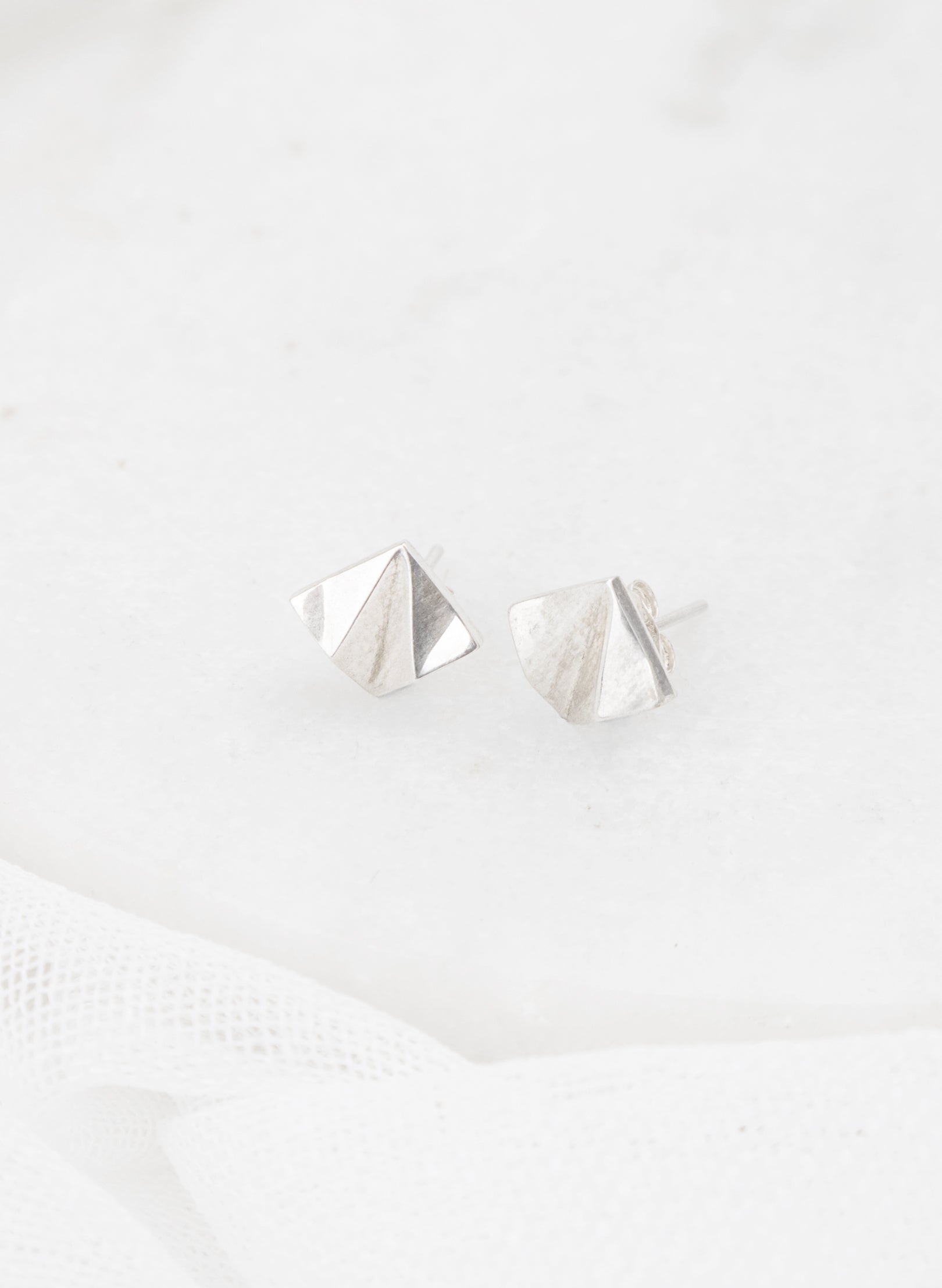 Facet Studs