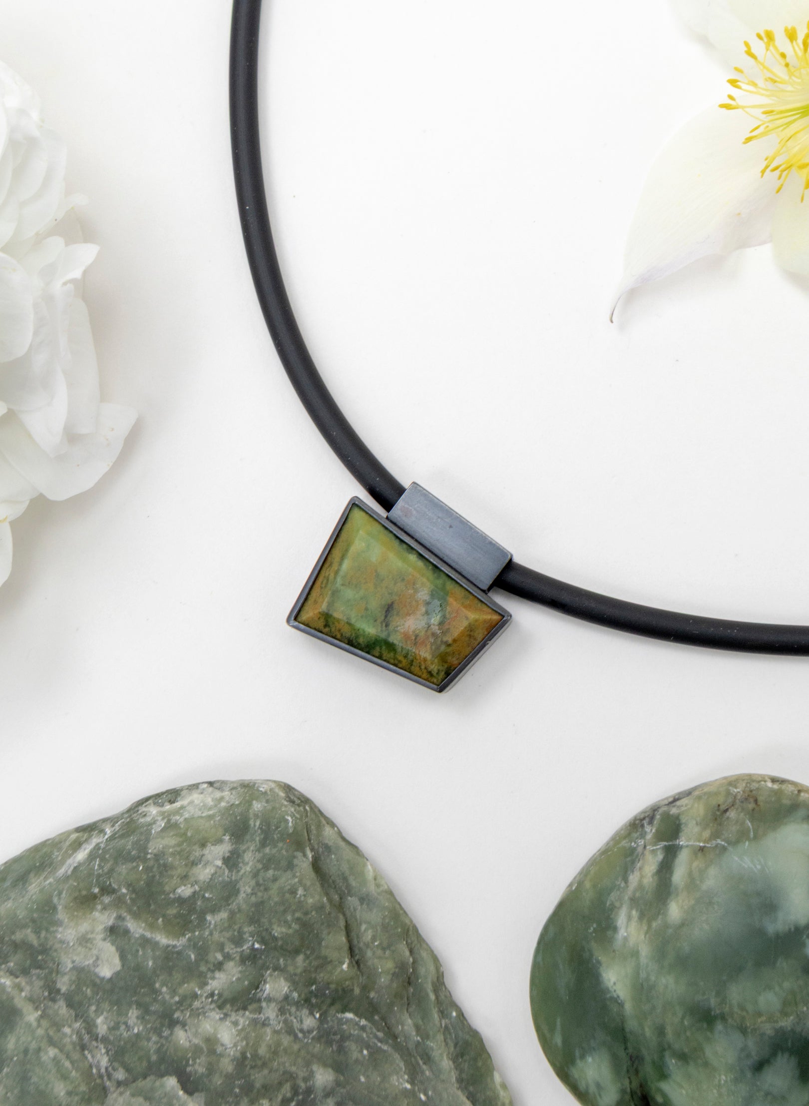 Geometric Pounamu Gem Pendant