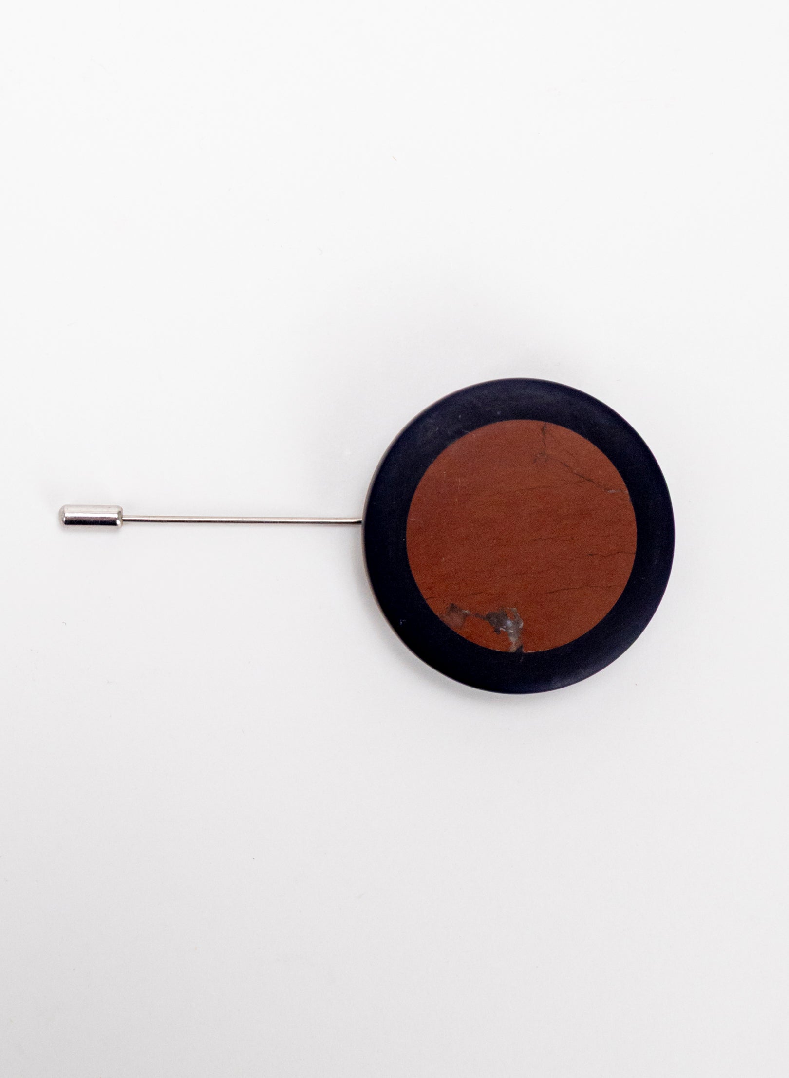 Caim Lapel Pin - Red