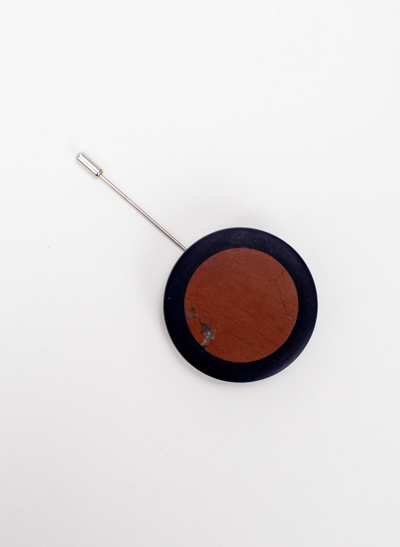 Caim Lapel Pin - Red