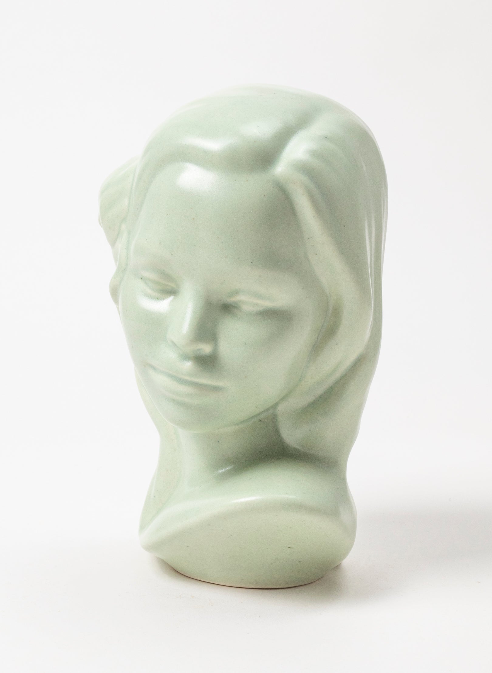 Vahine Porcelain Bust - Pistachio