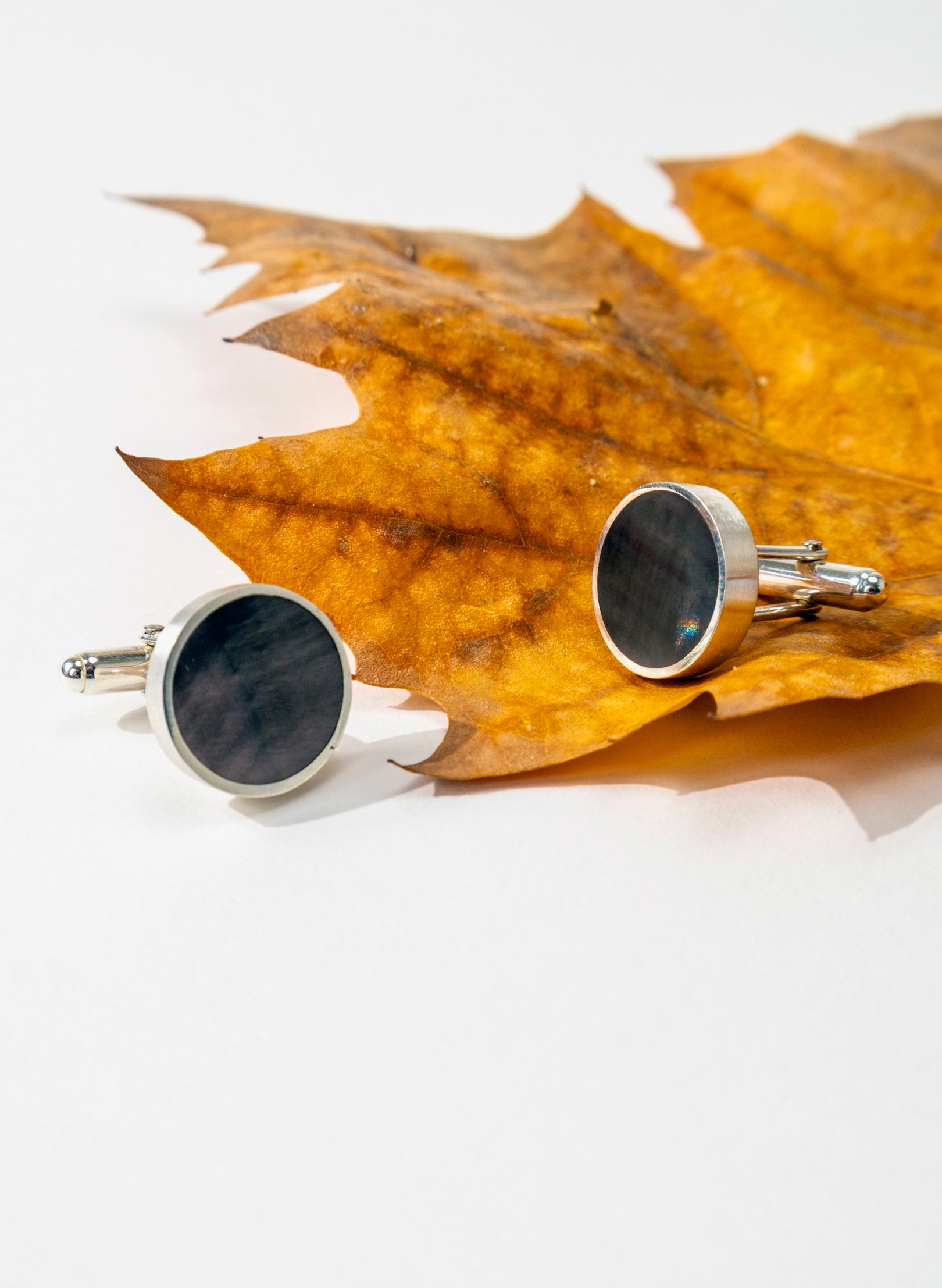 Disc Cufflinks - Black Lipped and Sterling Silver