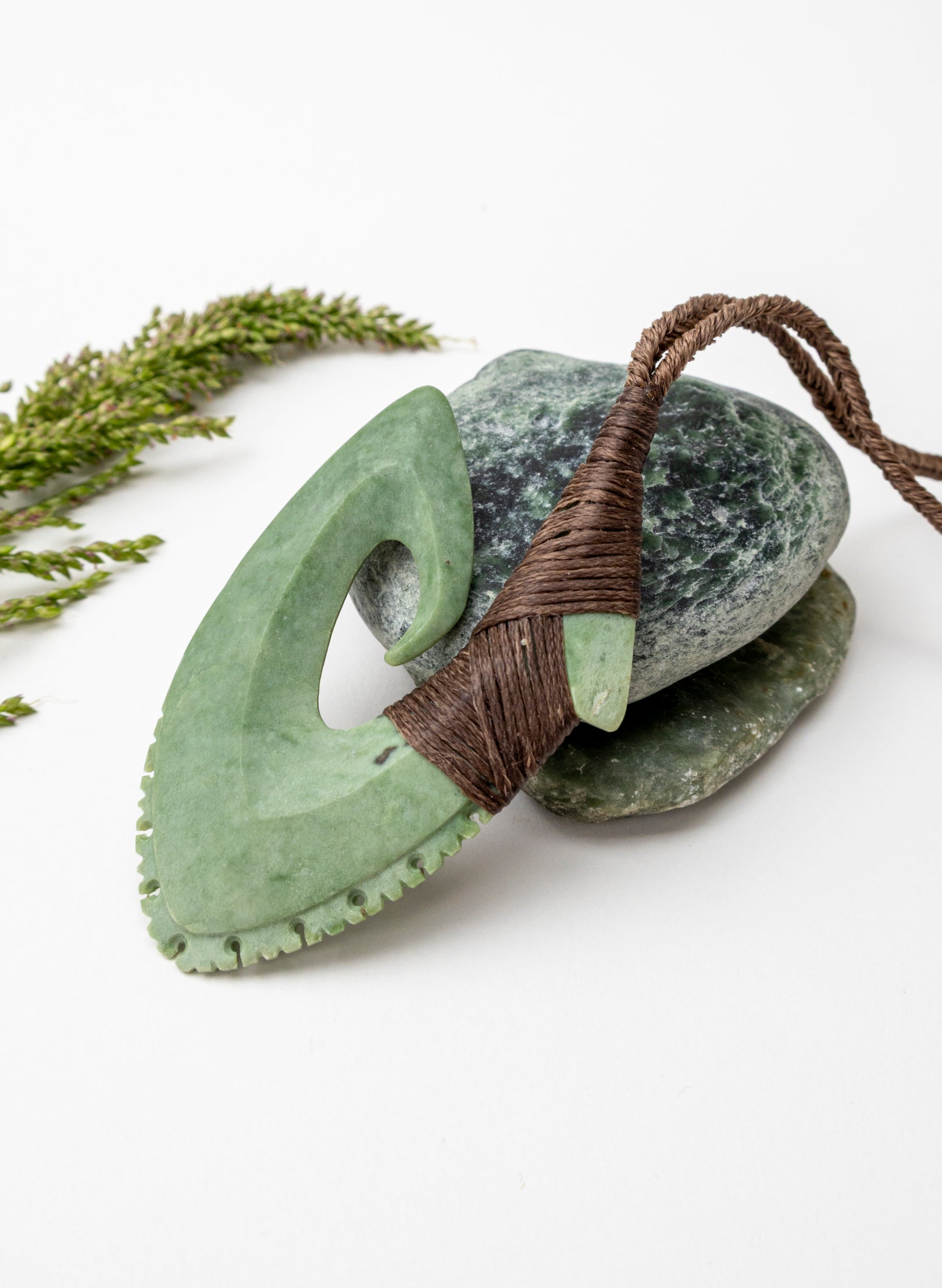 Pounamu Notched Matau