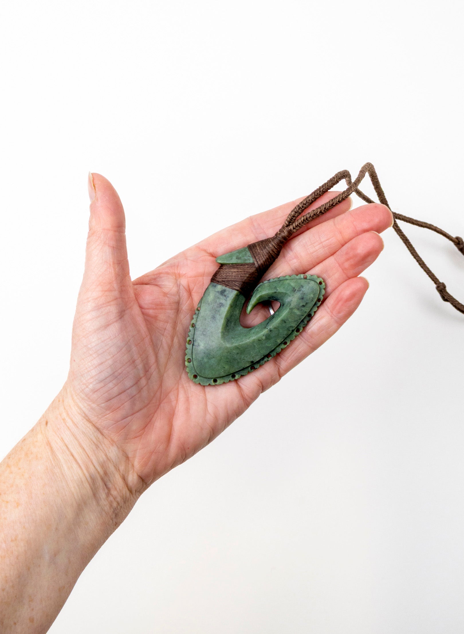 Notched Pounamu Hei Matau
