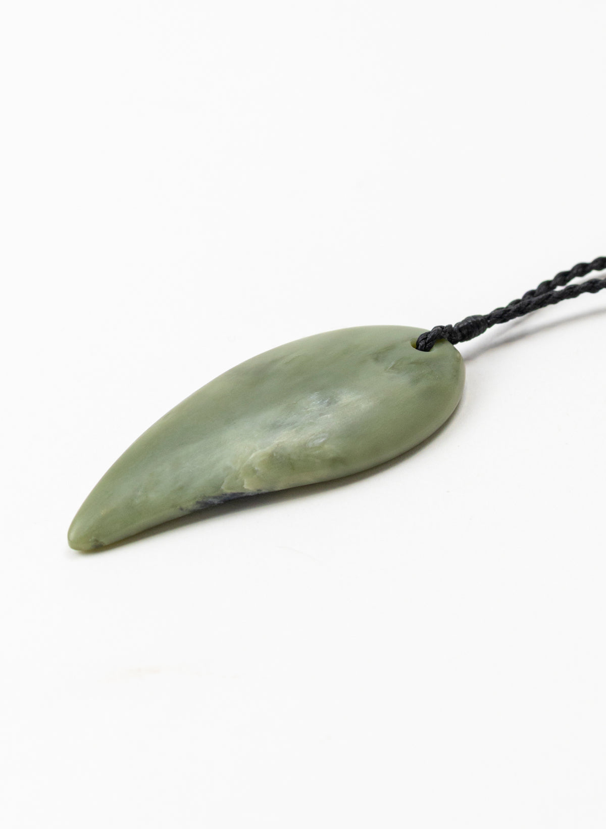 Pounamu Niho Pendant