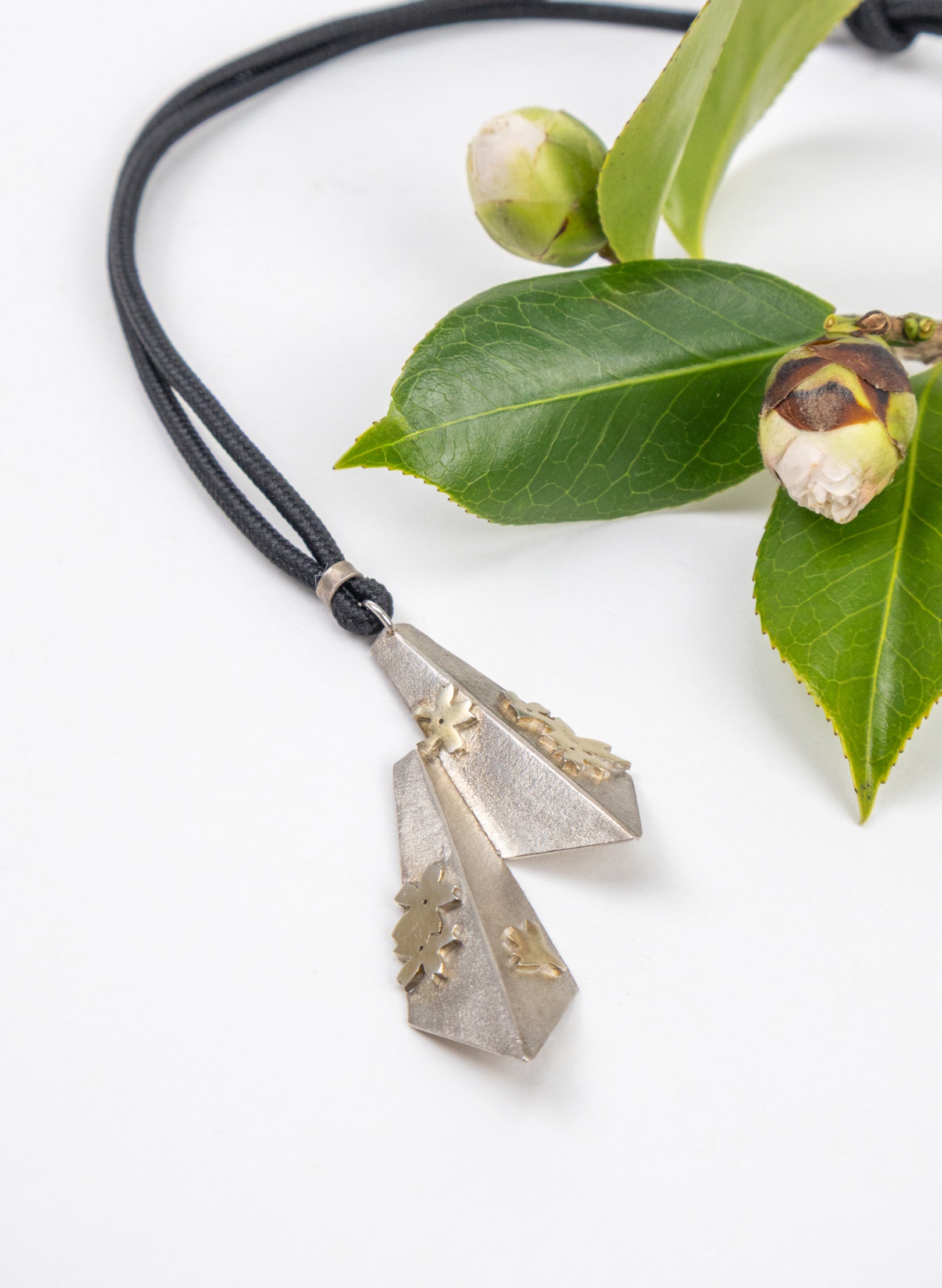 Double Fan Pendant