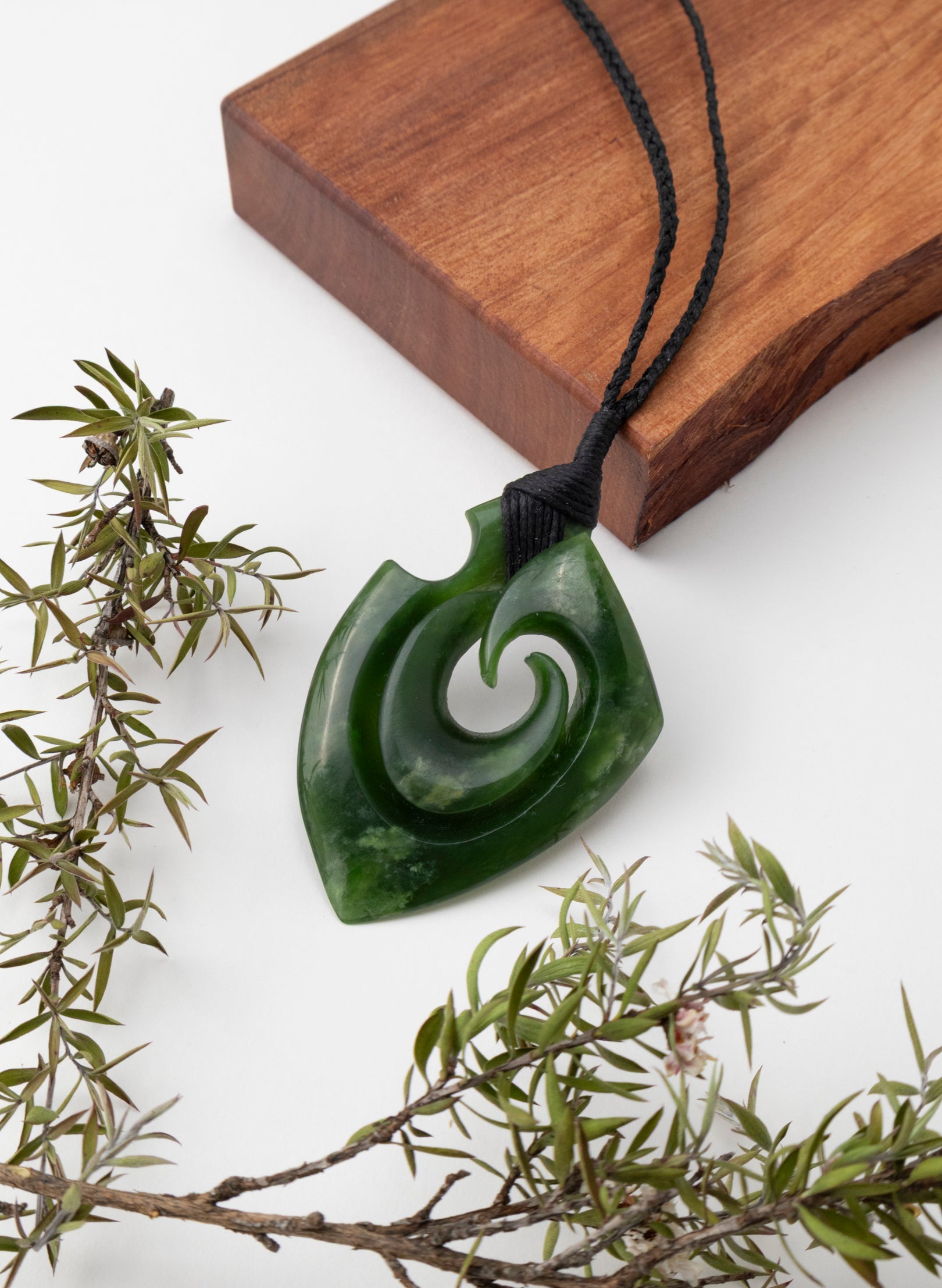 Hei Matau Arahura Pounamu