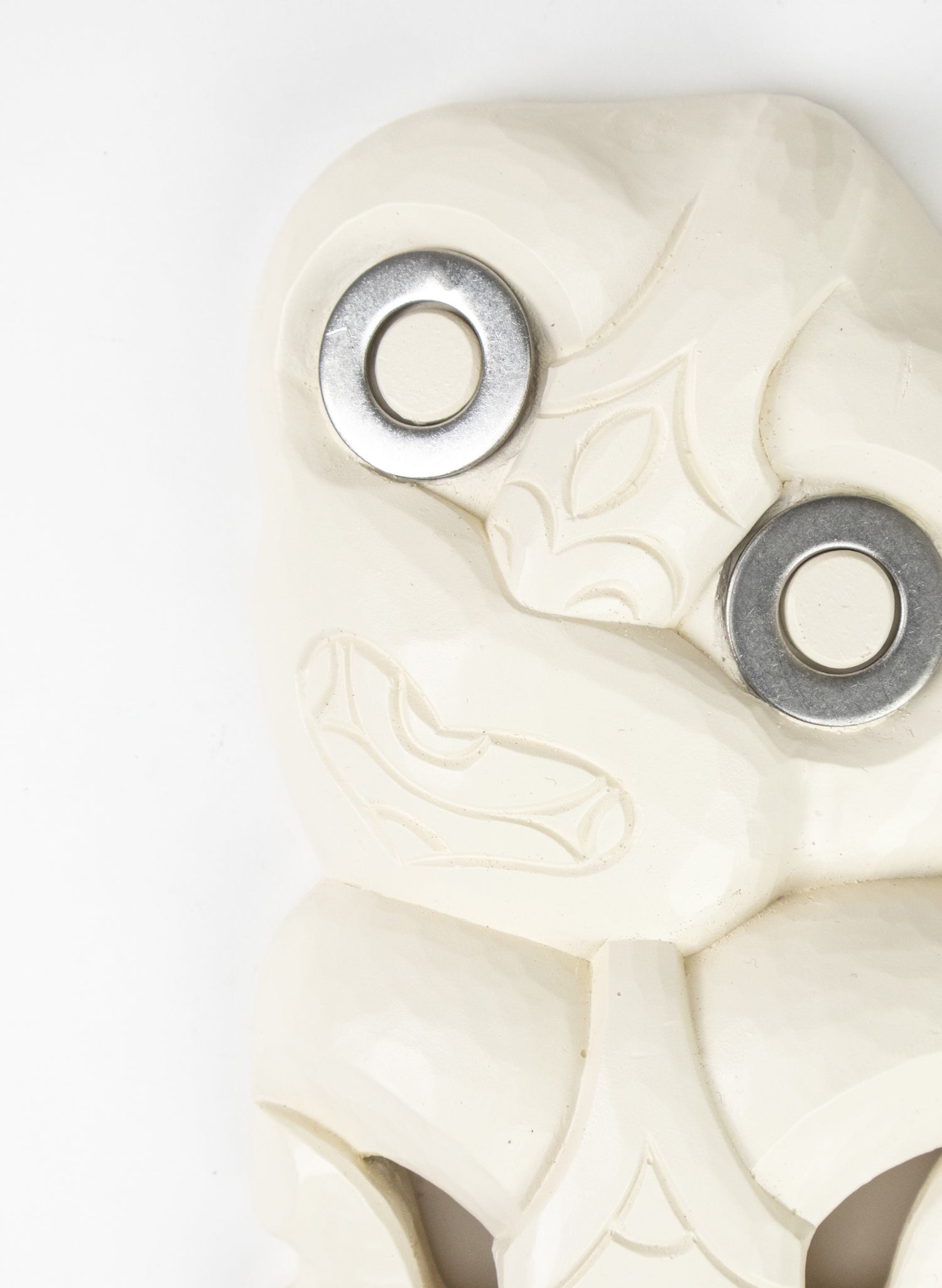 Hei Tiki Mauri - White