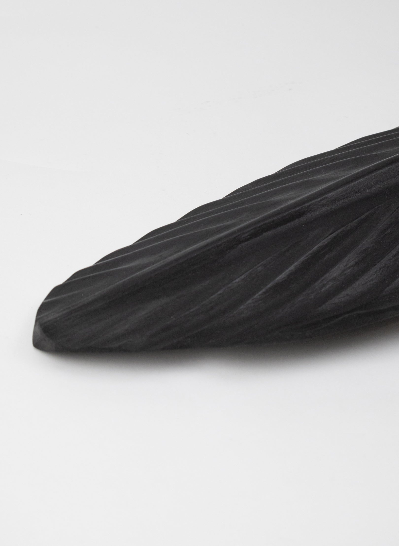 Tui Feather 905mm - Black Swamp Kauri