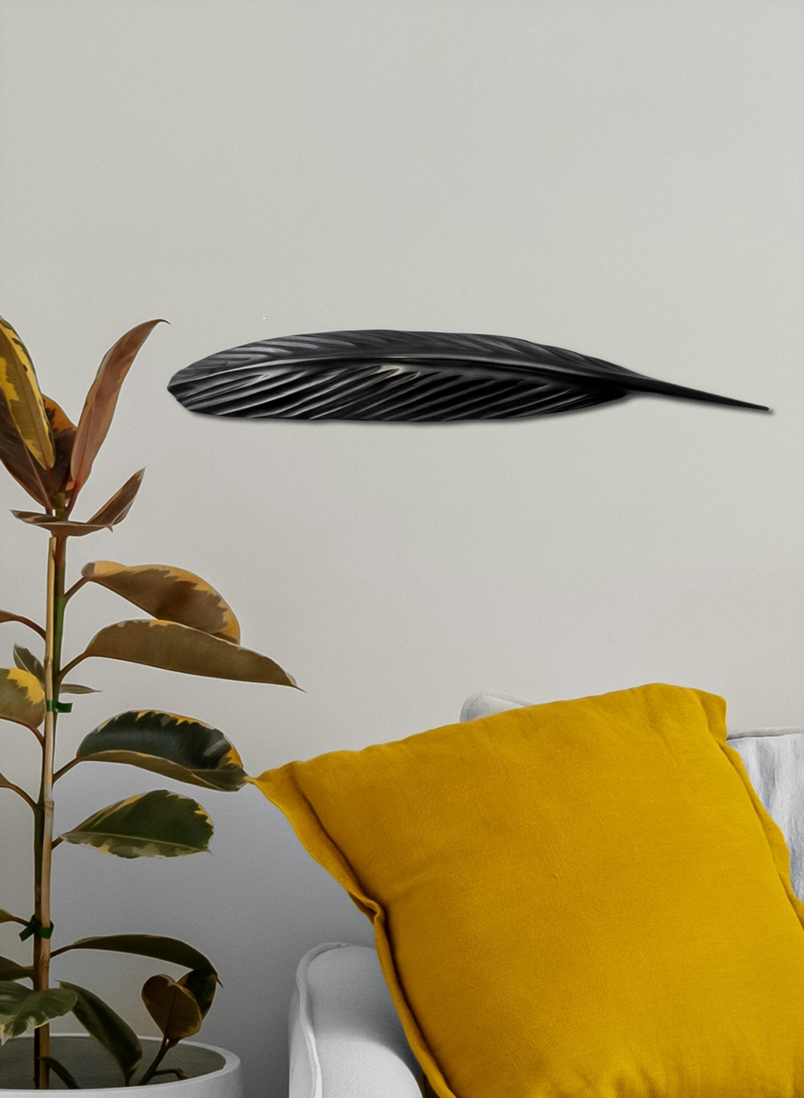 Tūī Swamp Kauri Feather 525mm