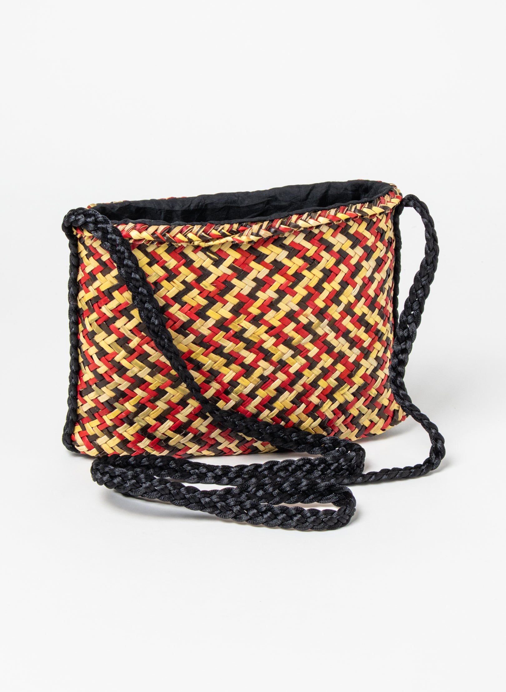 Kete Whakairo 4