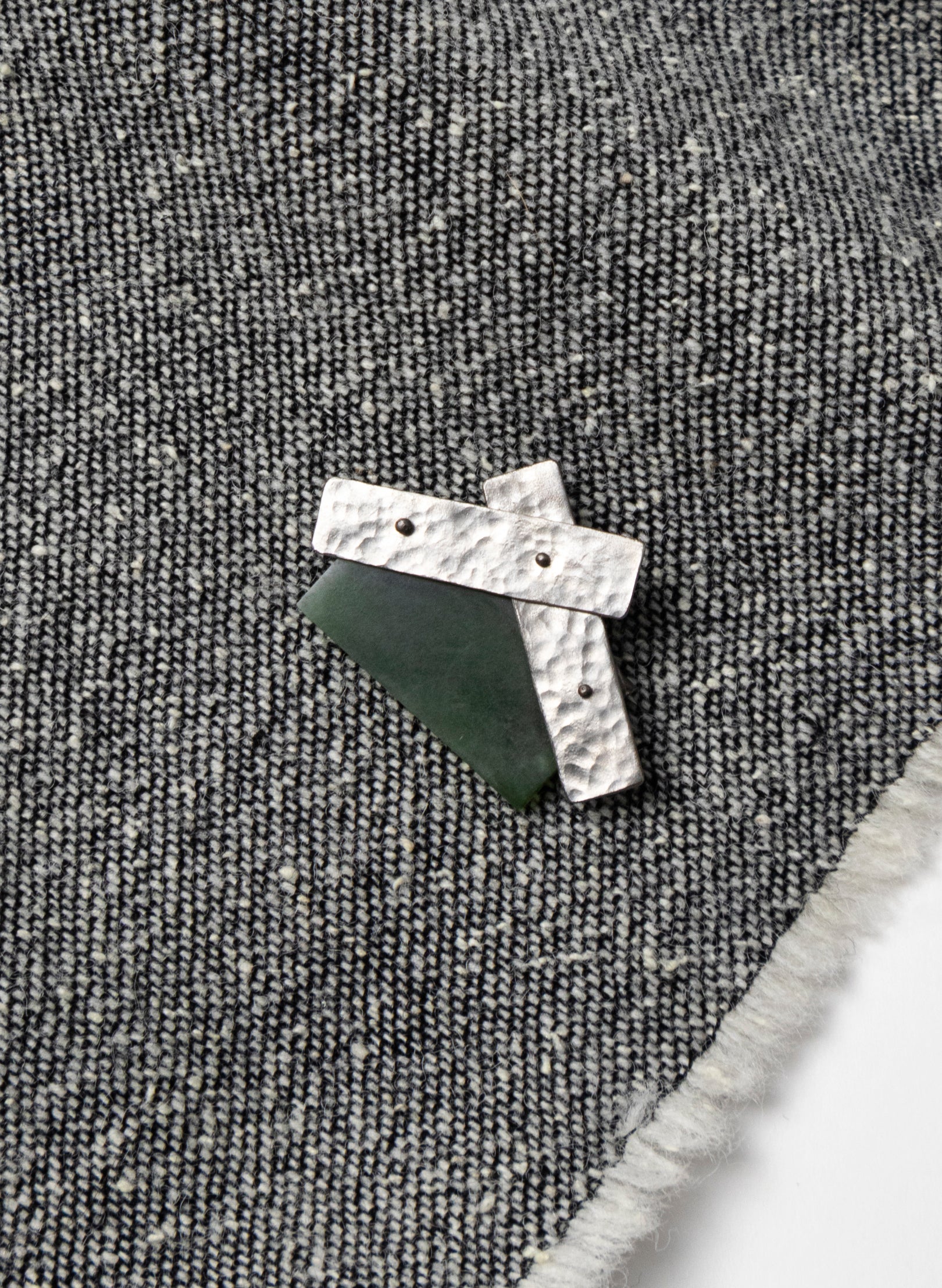 Pounamu, Whare Brooch