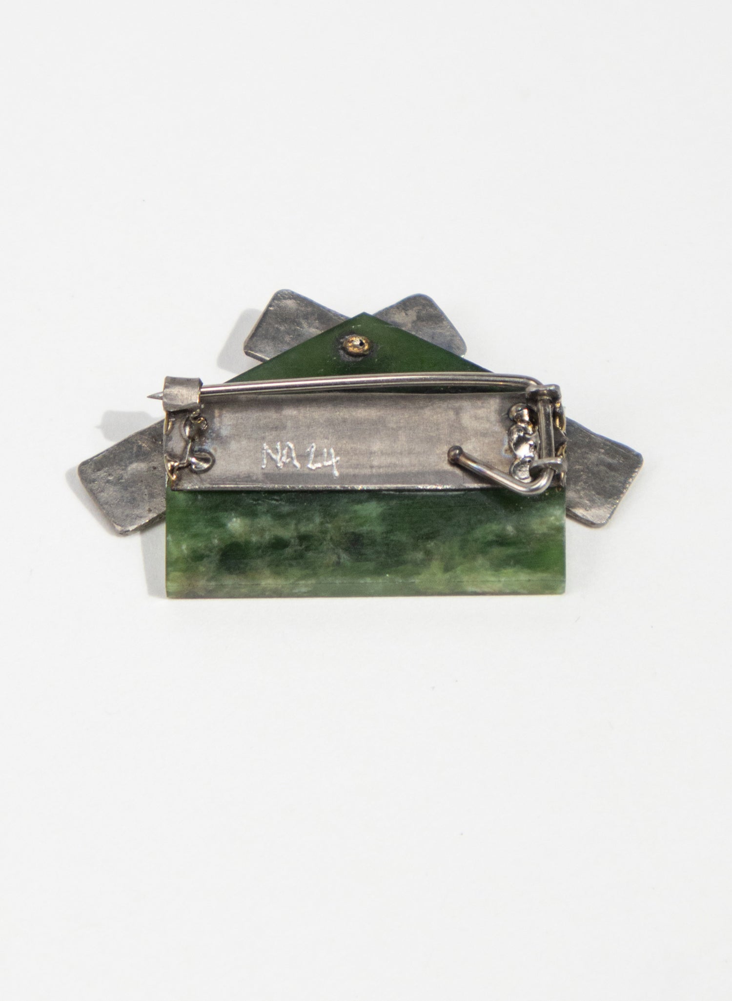 Wharenui Pounamu & Titanium Brooch