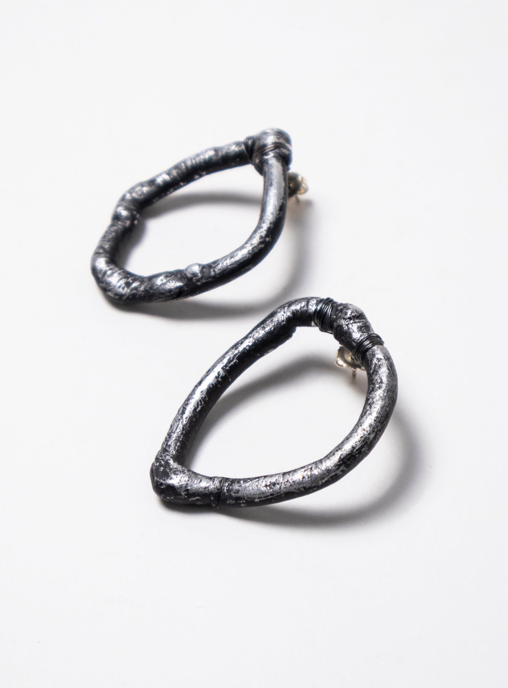 Circle Rod Earrings