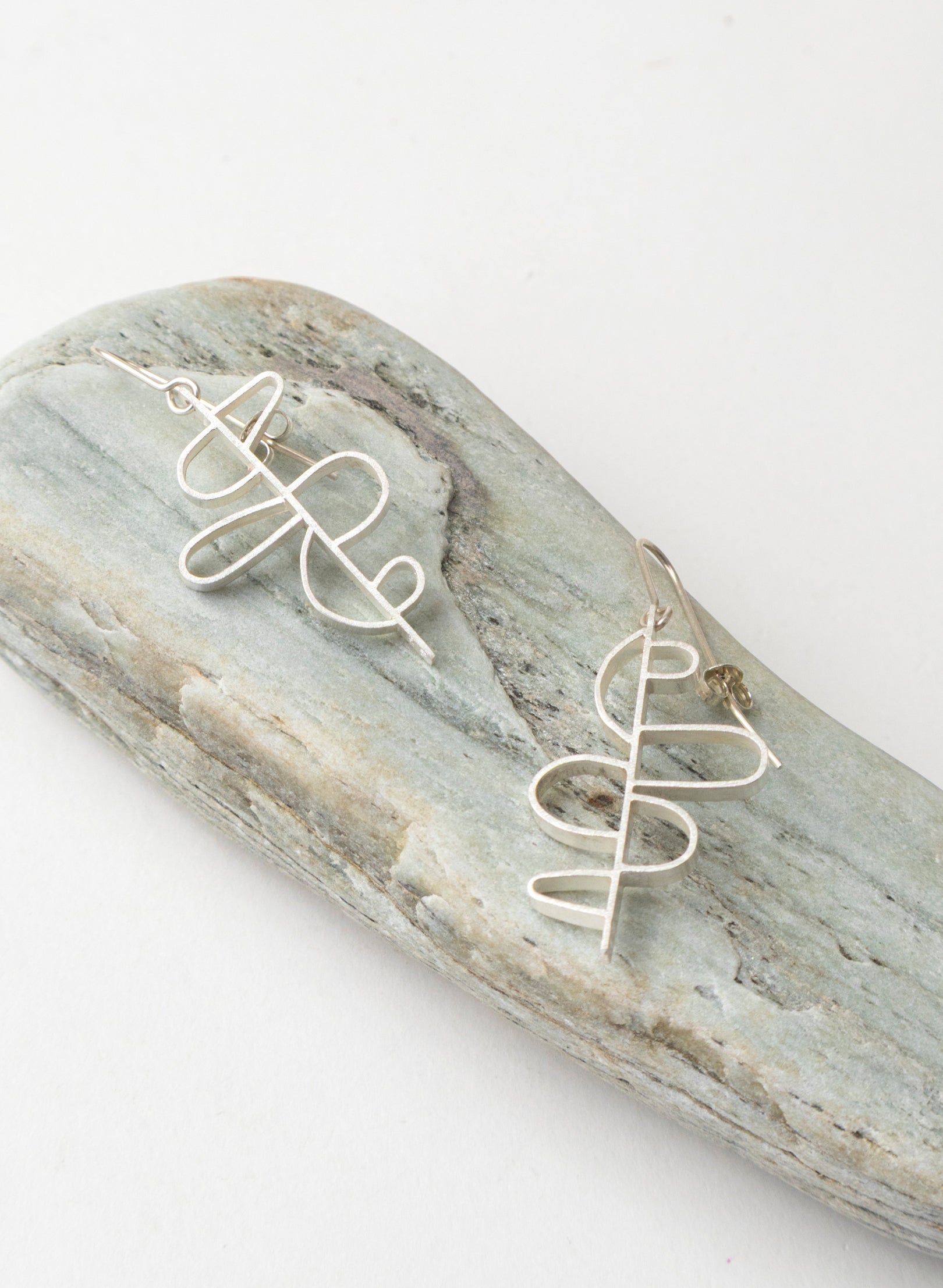 Curved Elements Earrings