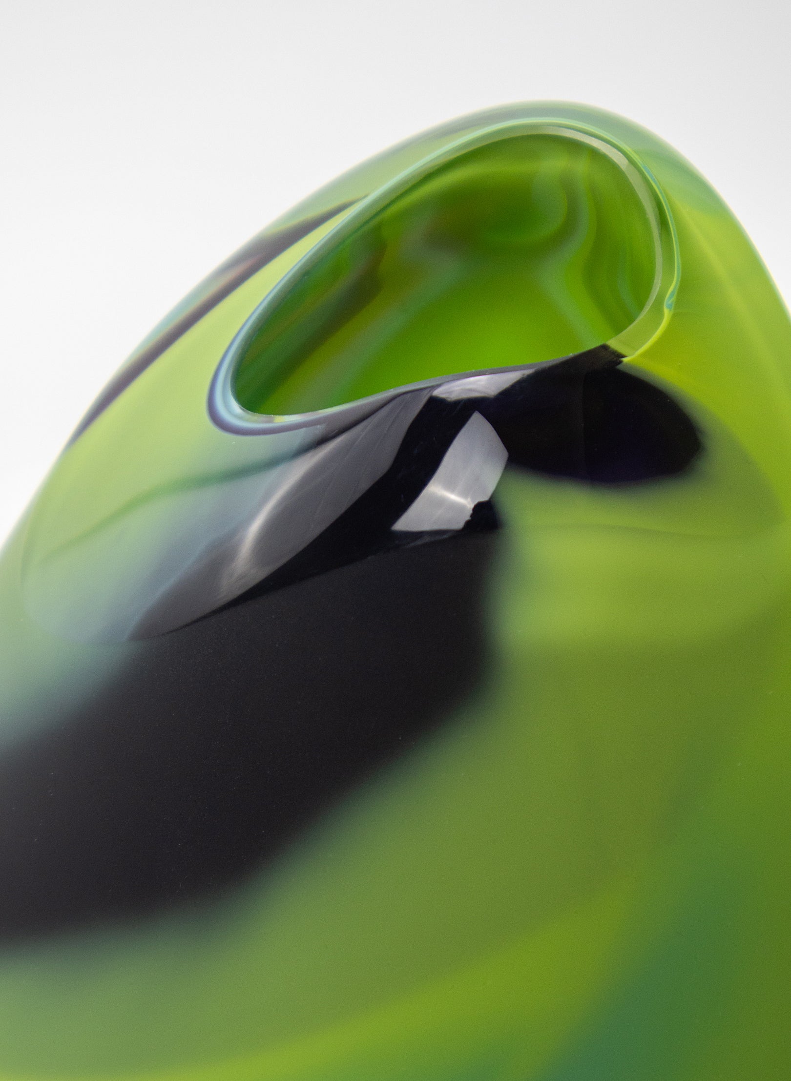 Urban Eyes Glass Vase